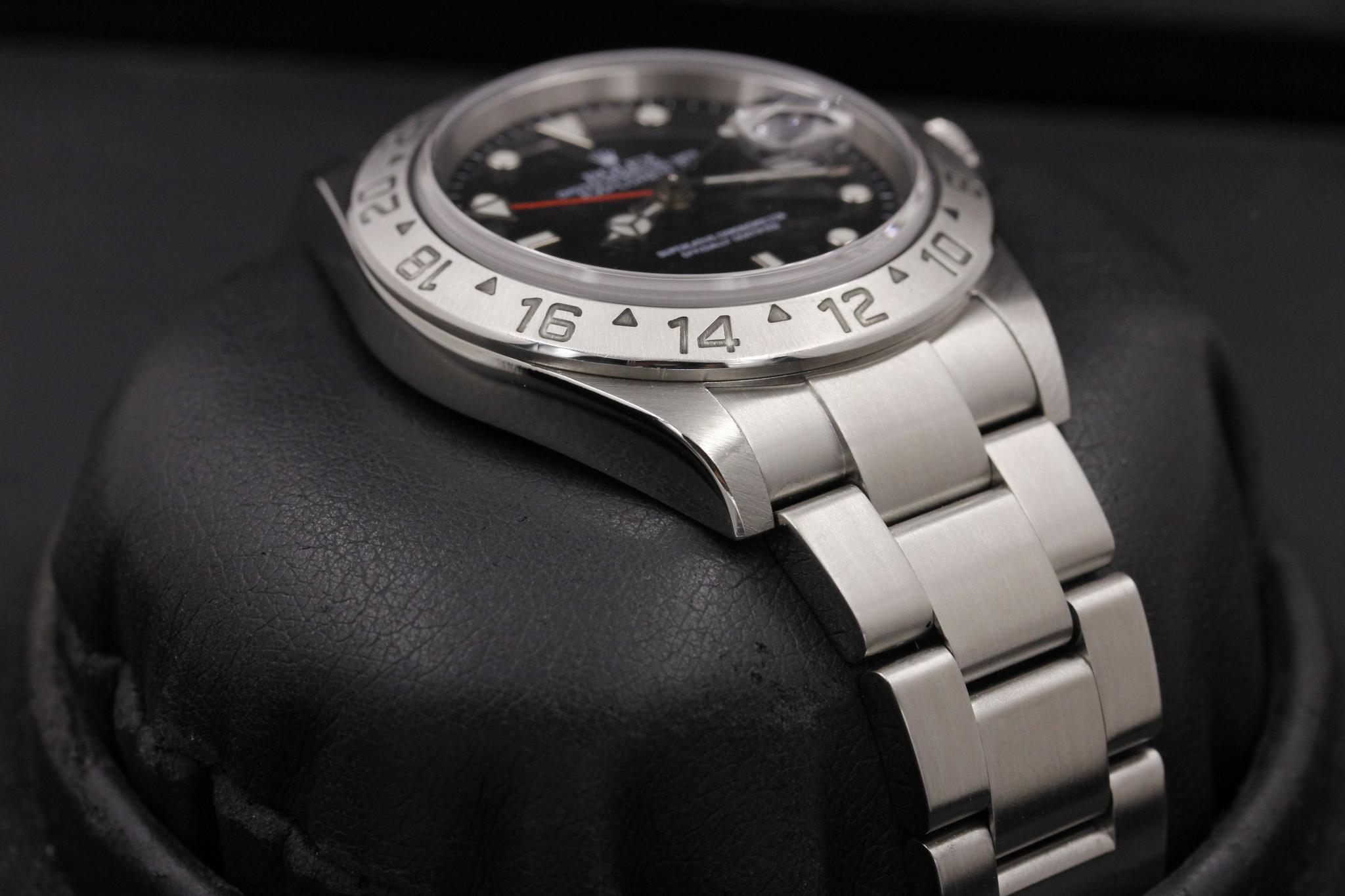Watch Image 6