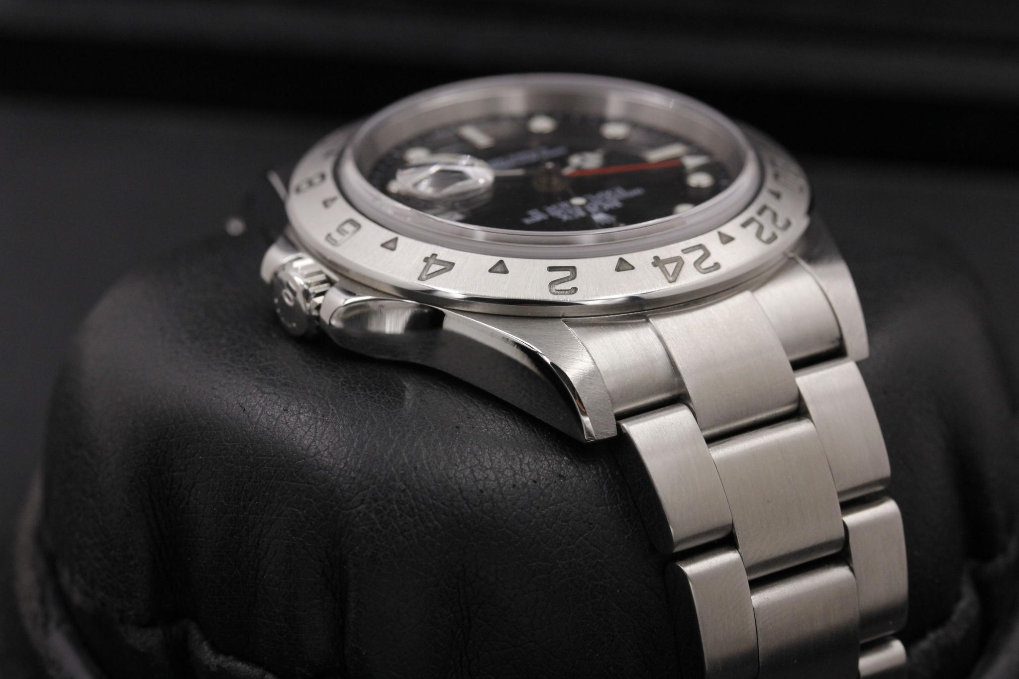 Watch Image 4