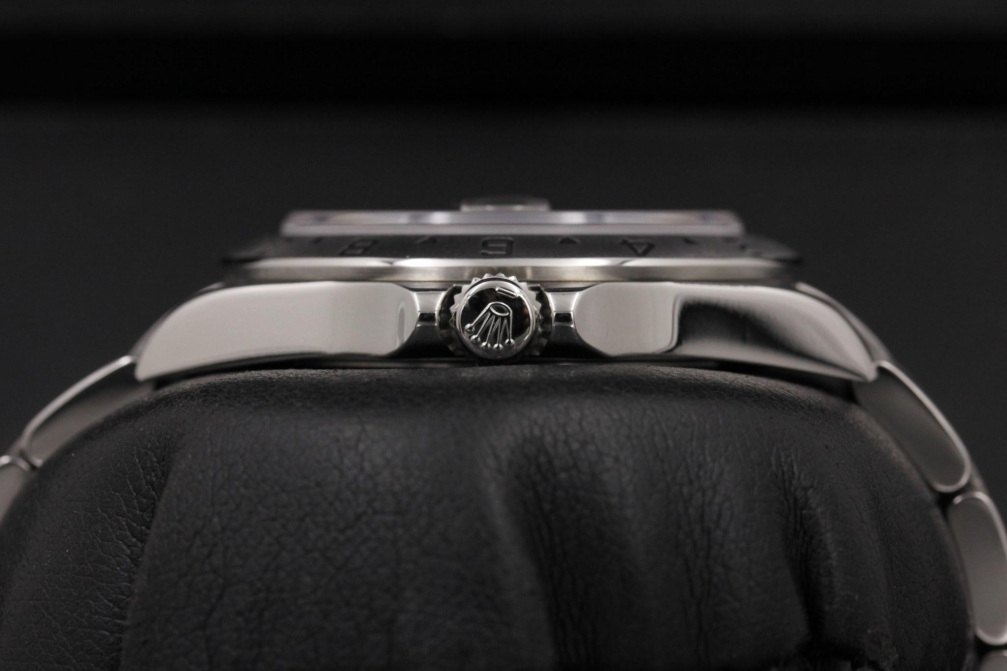 Watch Image 3
