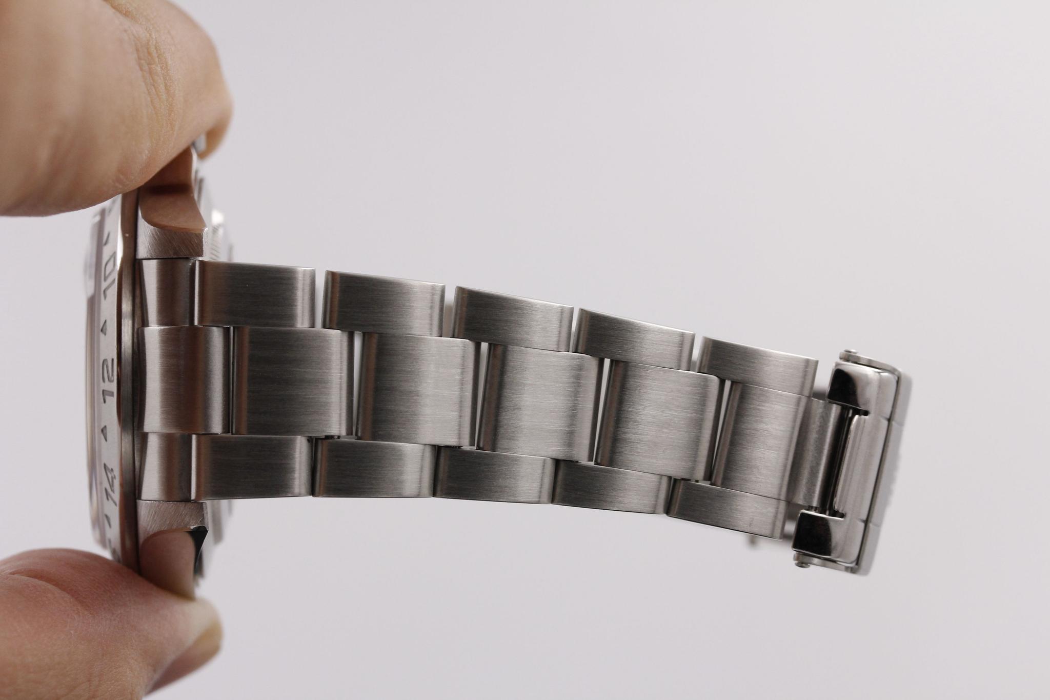 Watch Image 9