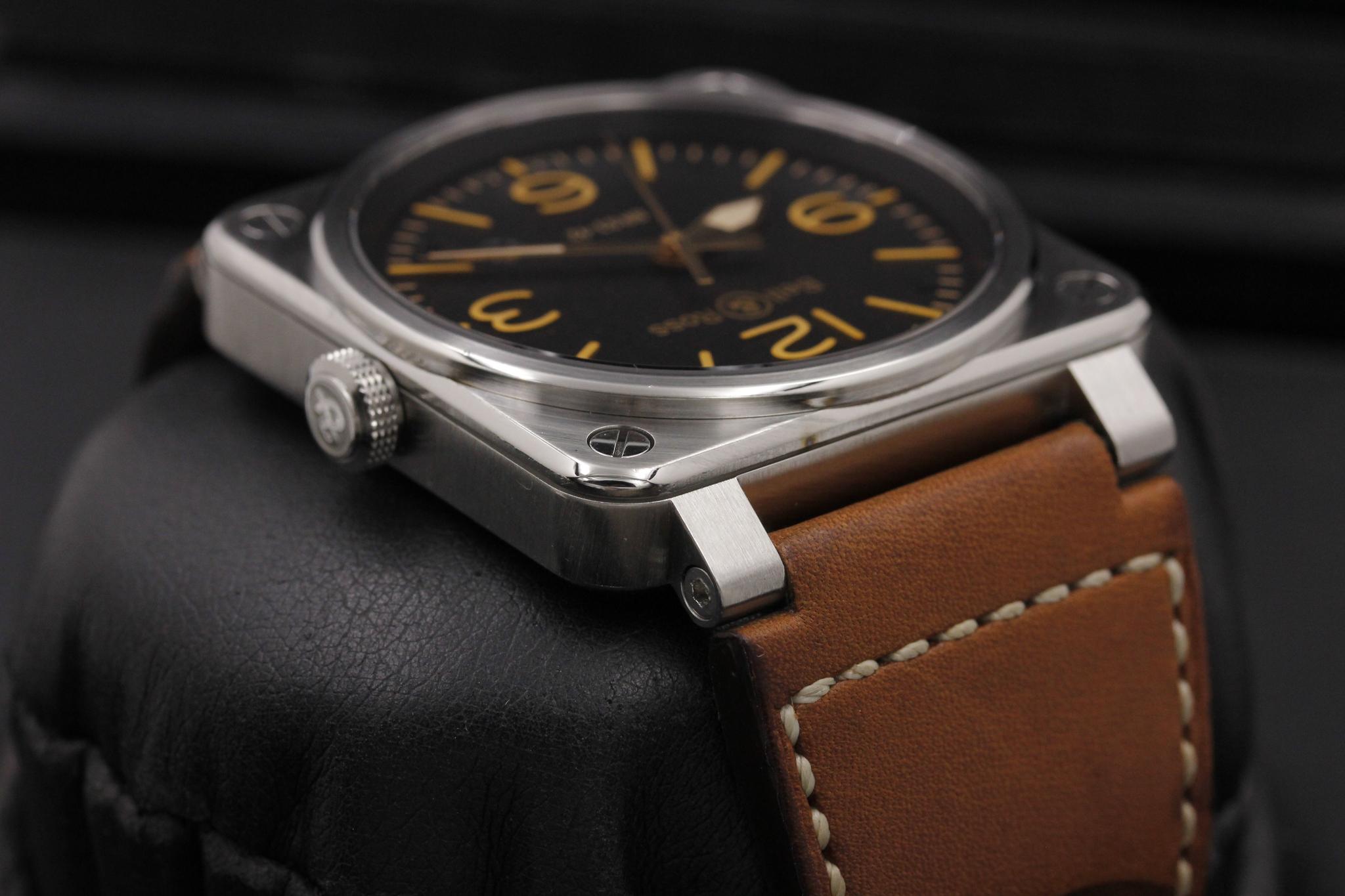 Watch Image 4