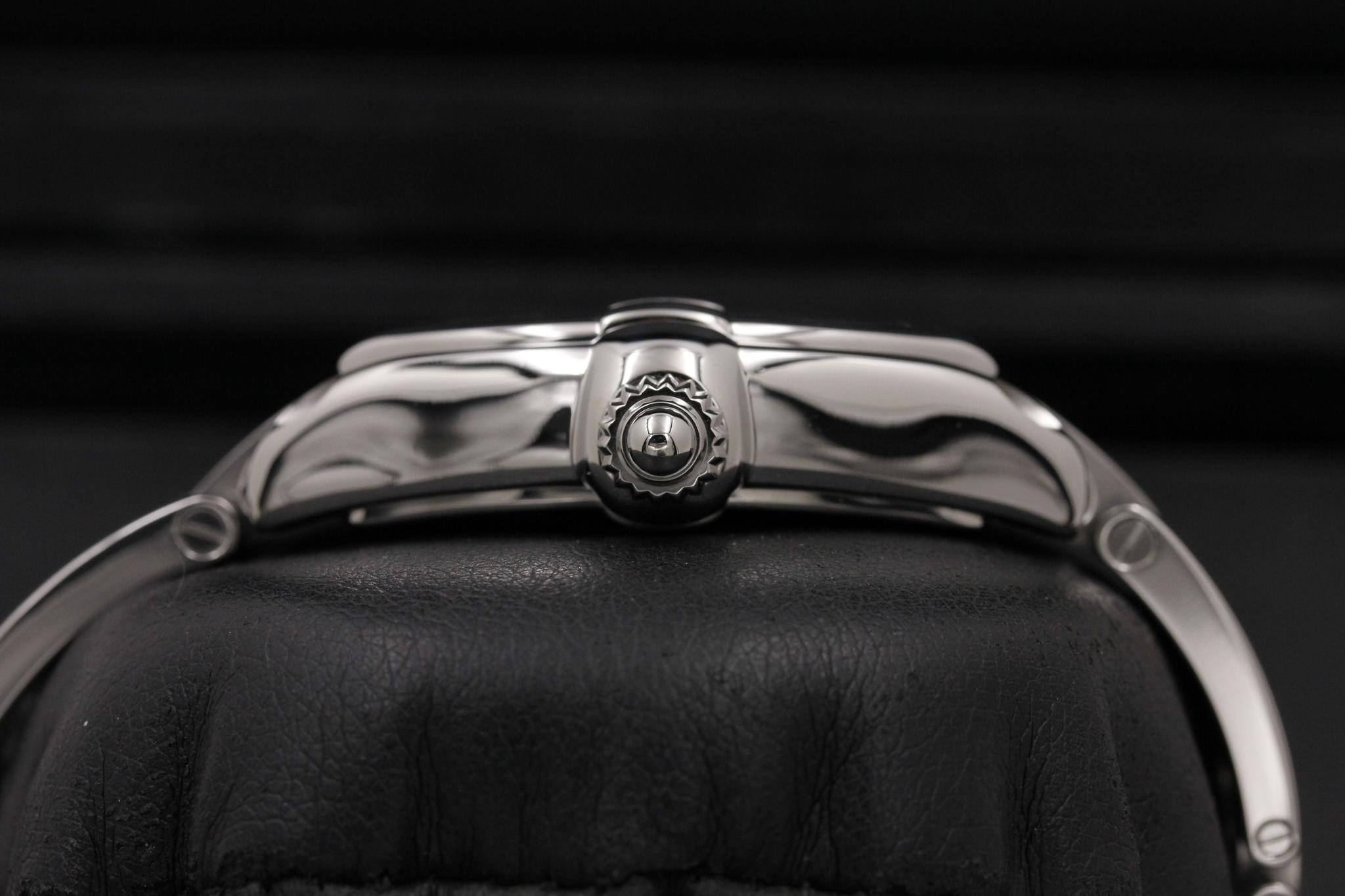 Watch Image 3