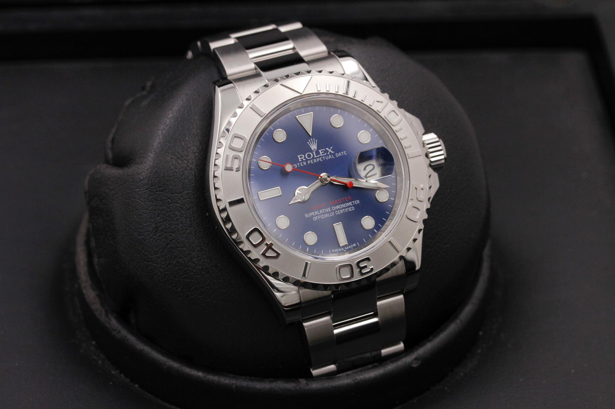 Watch Image 10
