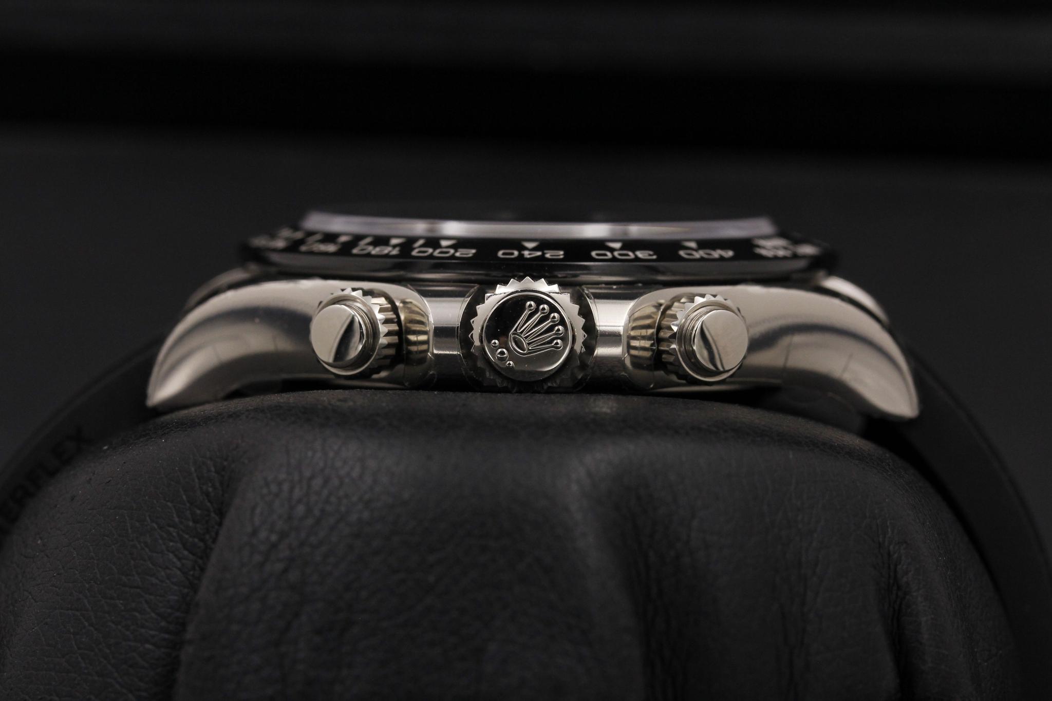 Watch Image 3