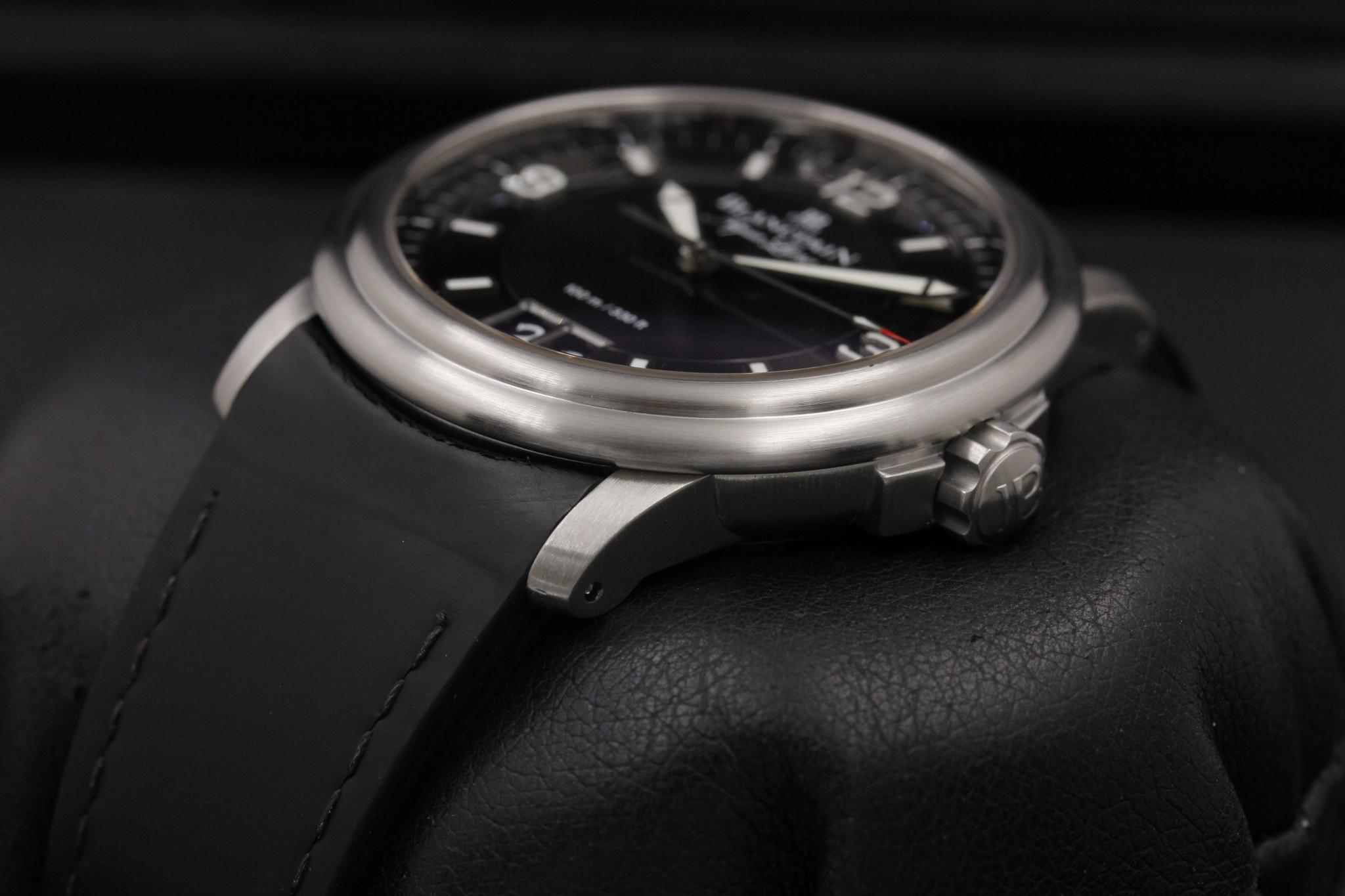 Watch Image 2