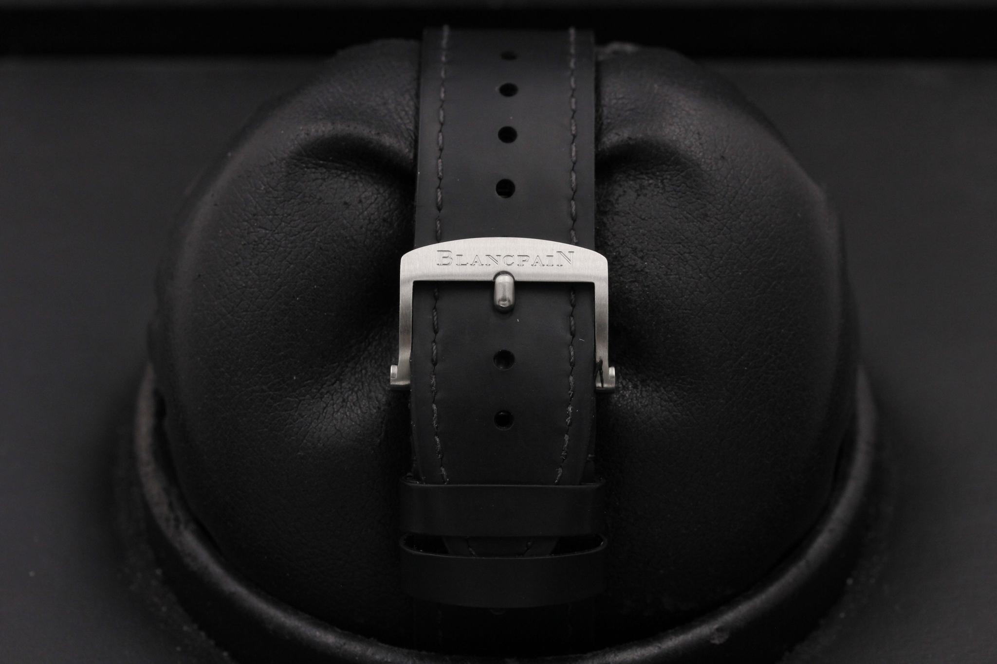 Watch Image 8
