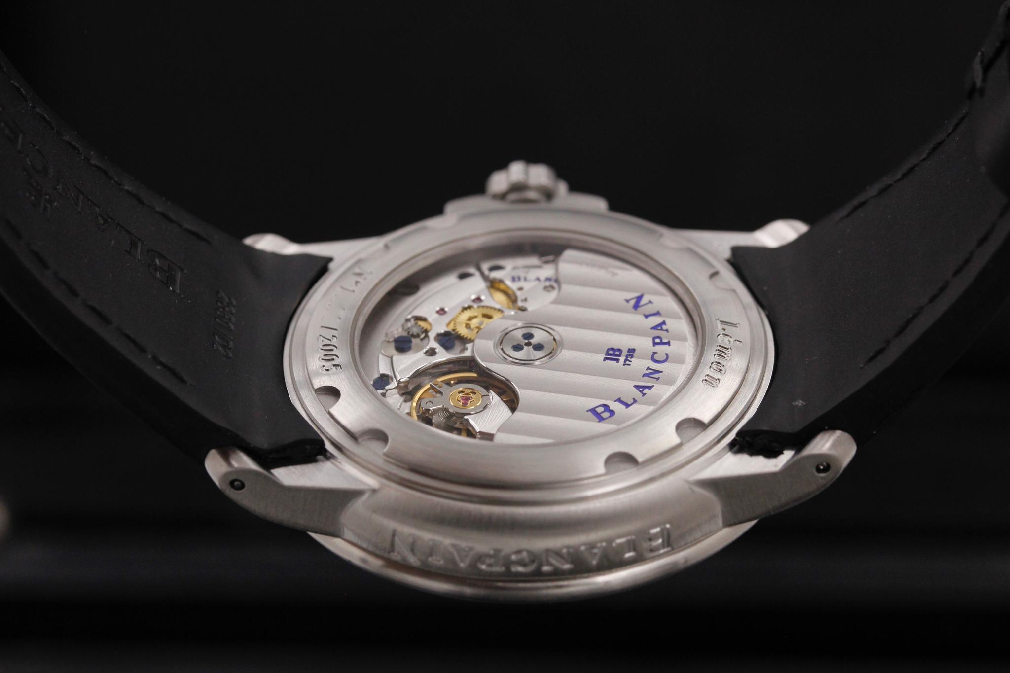 Watch Image 7