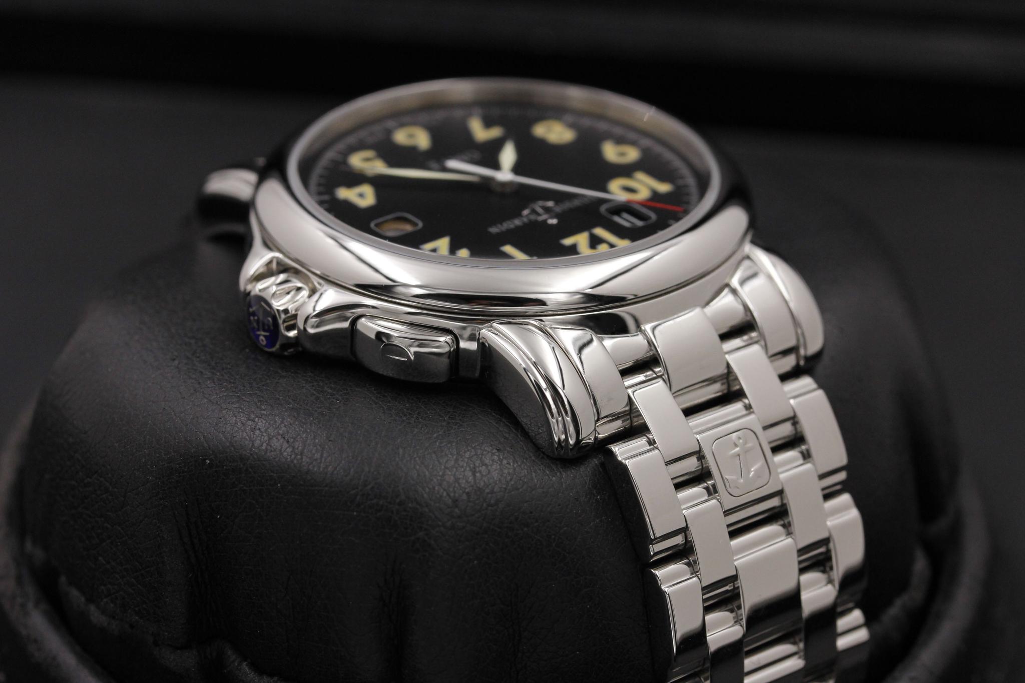 Watch Image 4