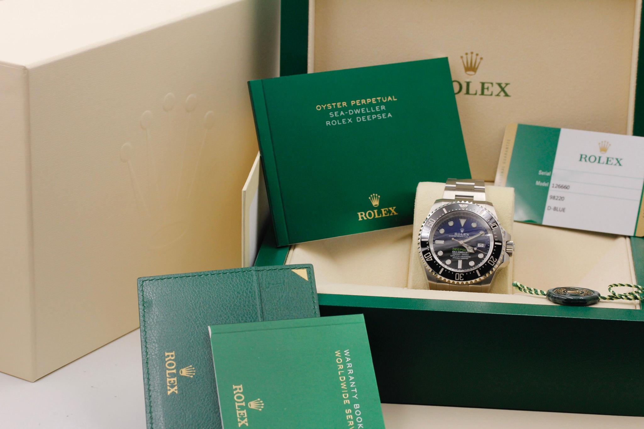 Watch Image 11