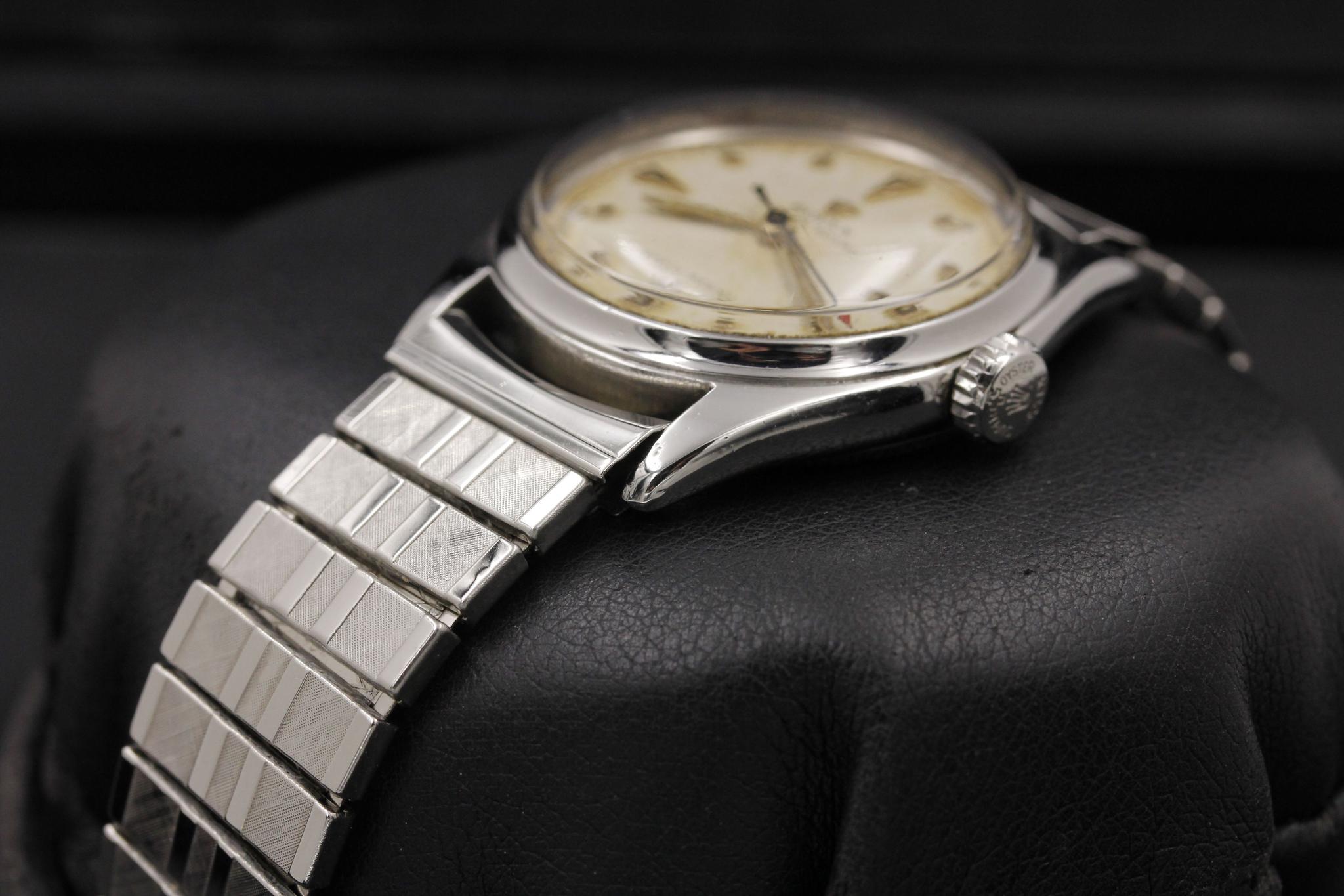 Watch Image 3