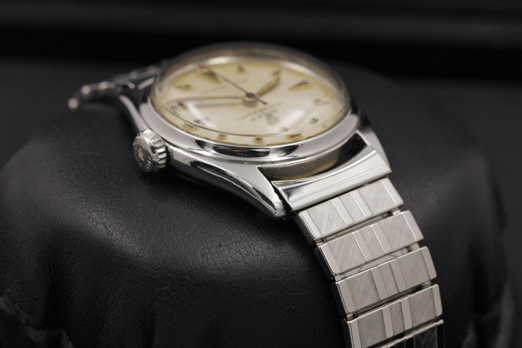 Watch Image 5