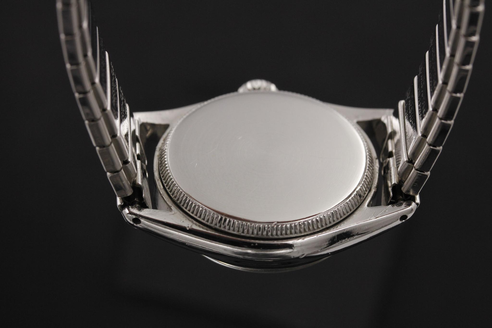 Watch Image 8
