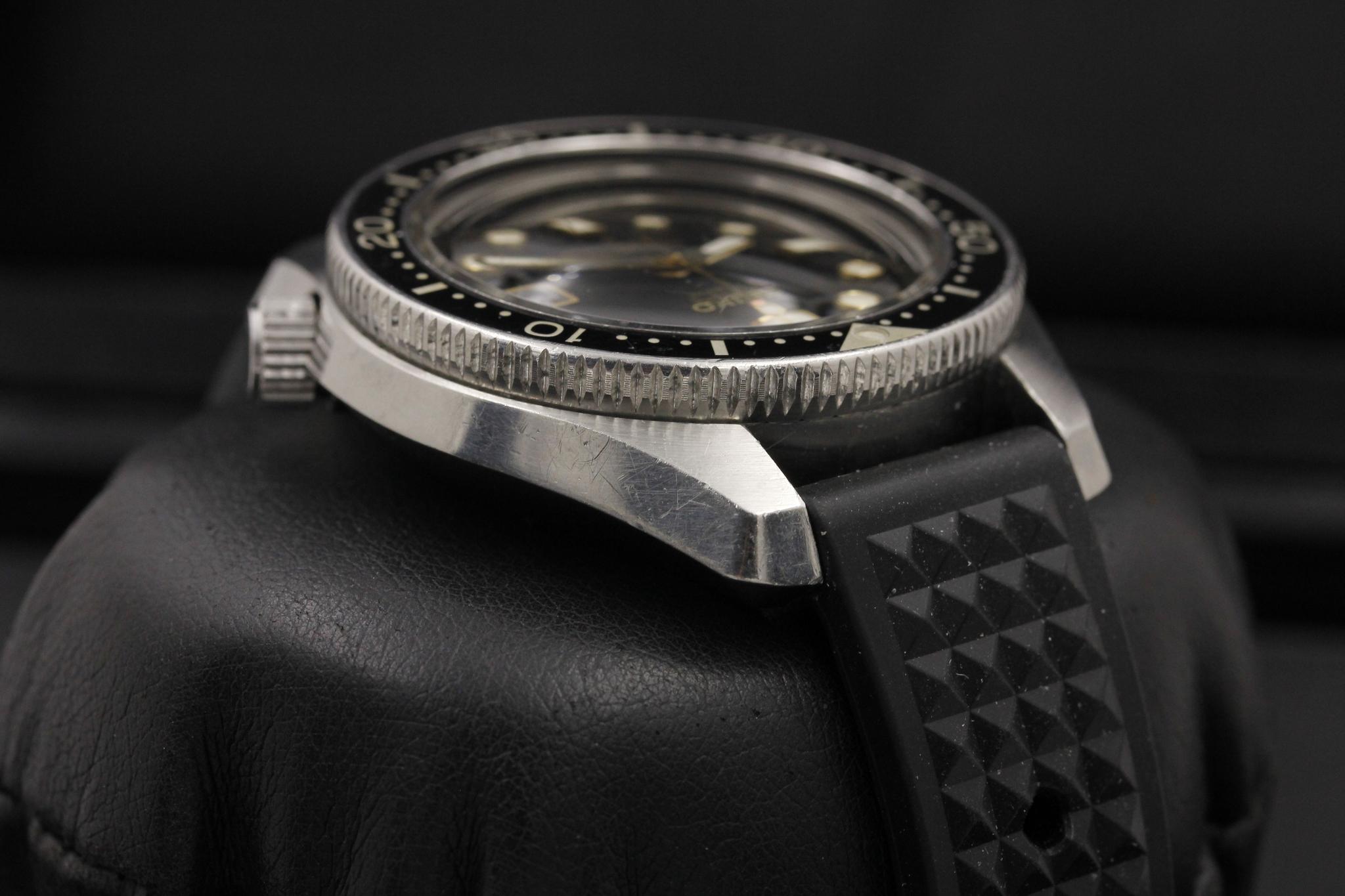 Watch Image 4
