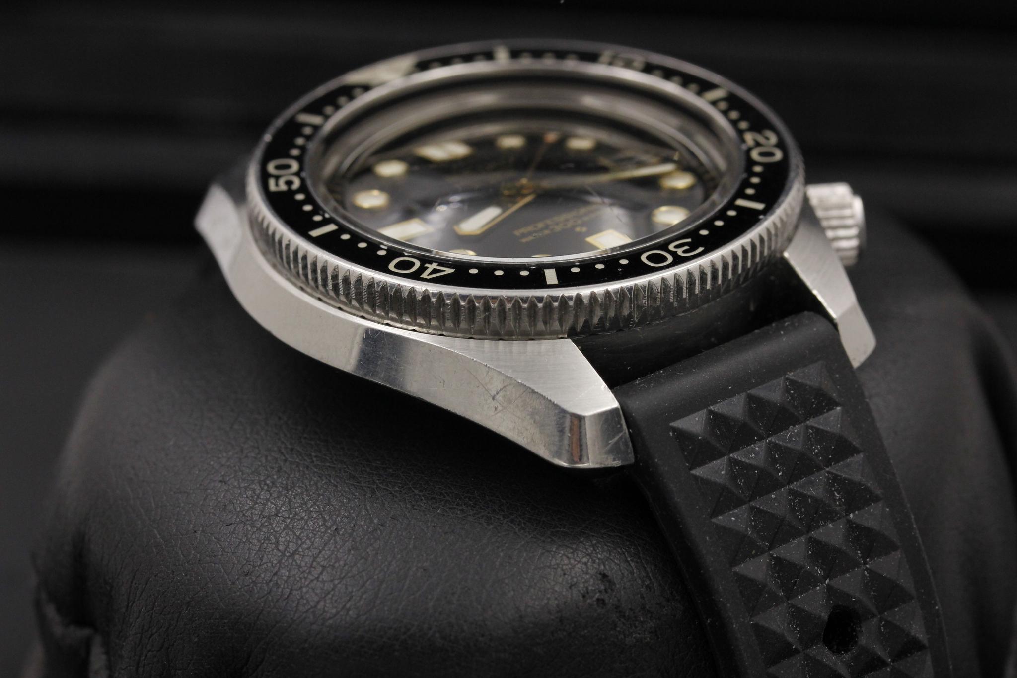 Watch Image 6
