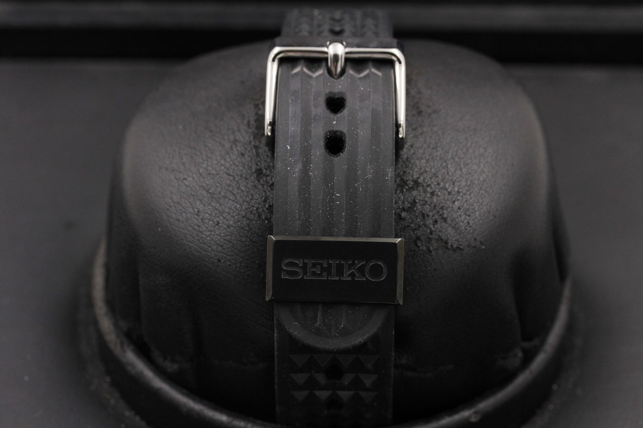 Watch Image 8