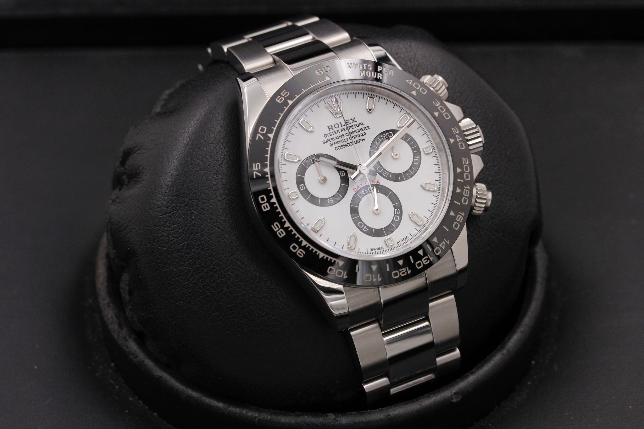 Watch Image 10