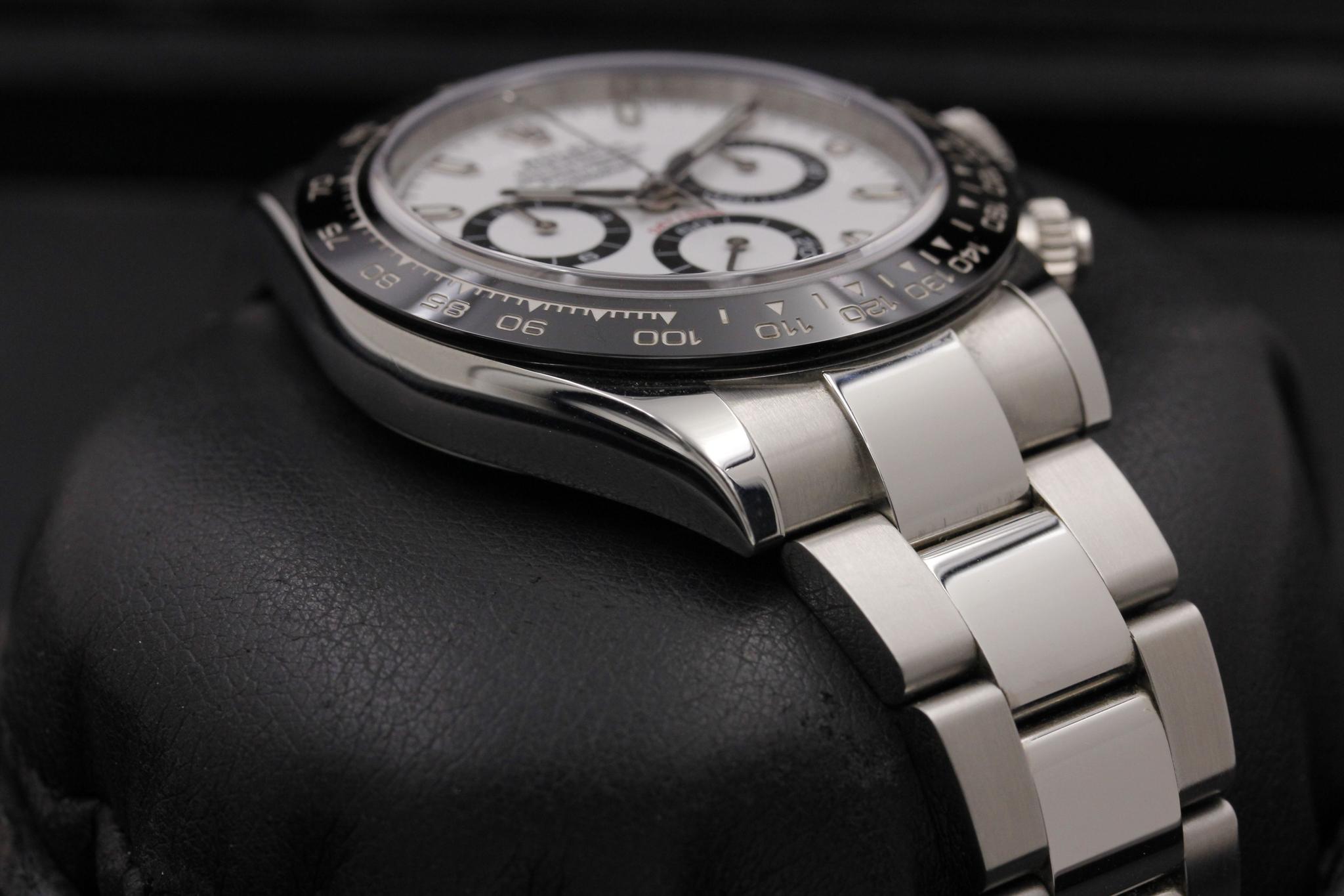 Watch Image 6
