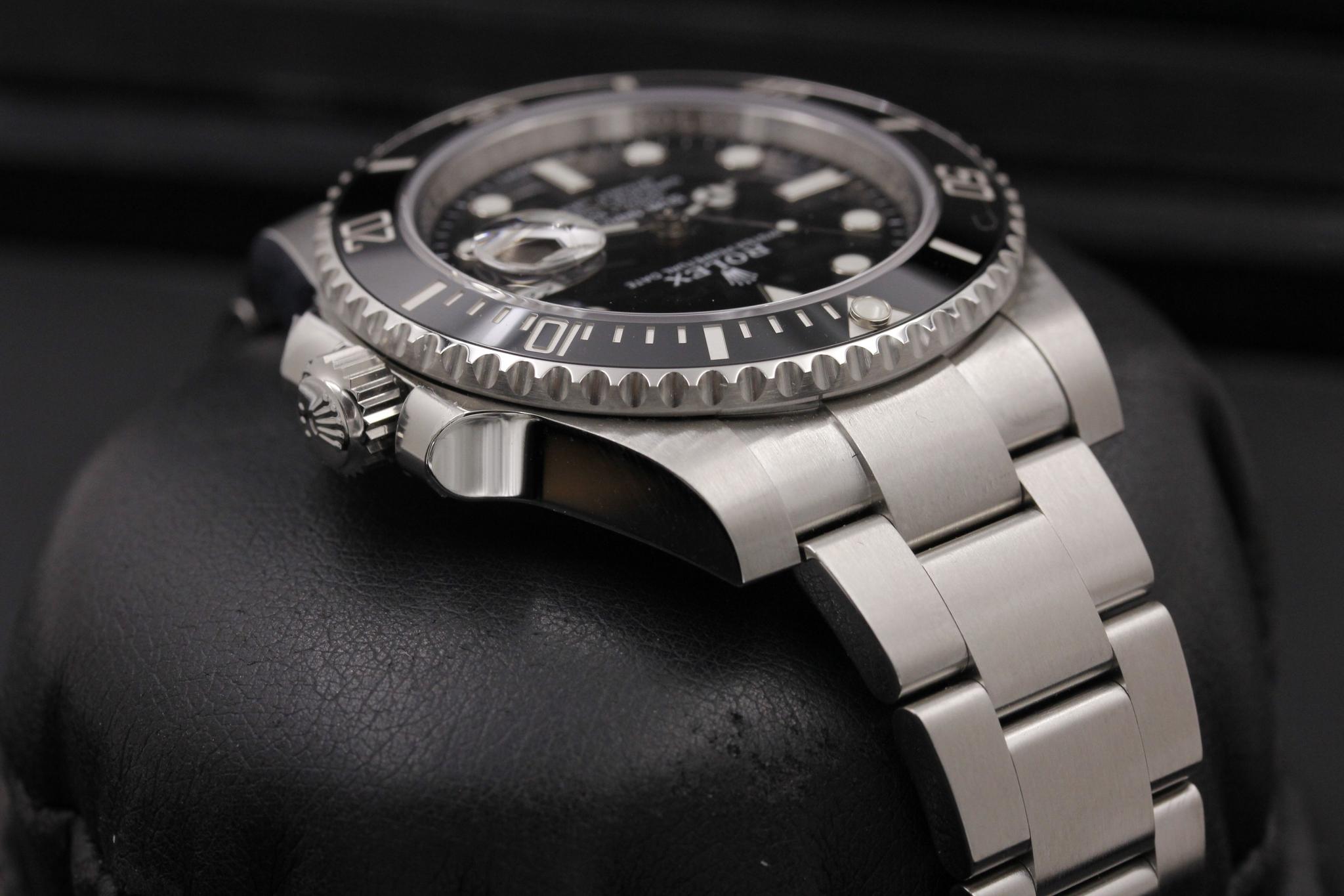 Watch Image 4