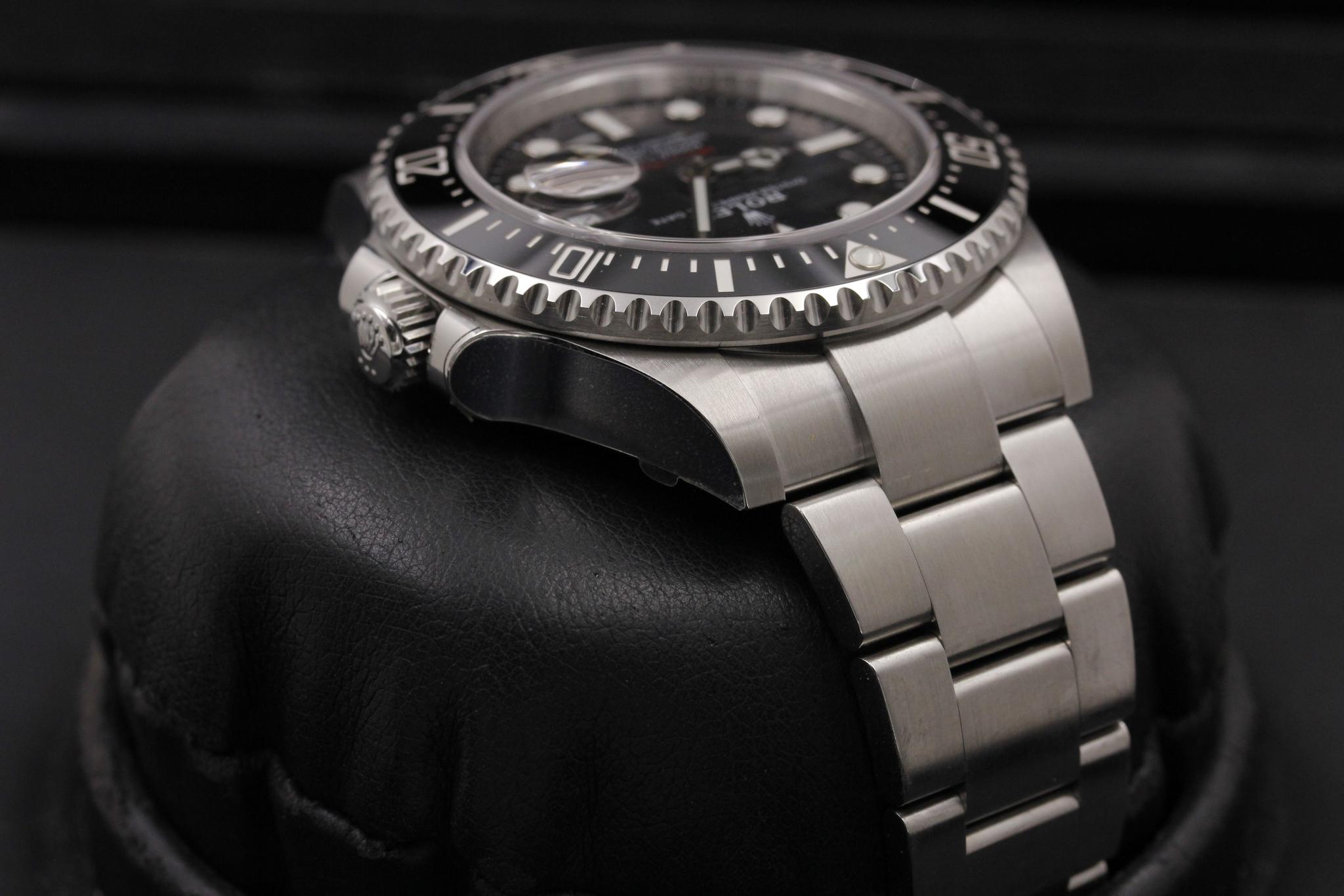 Watch Image 4