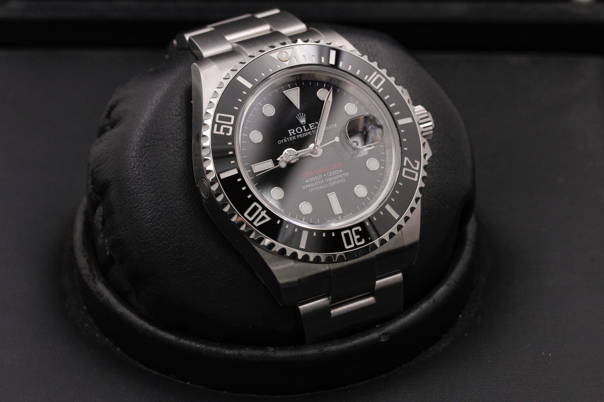Watch Image 10