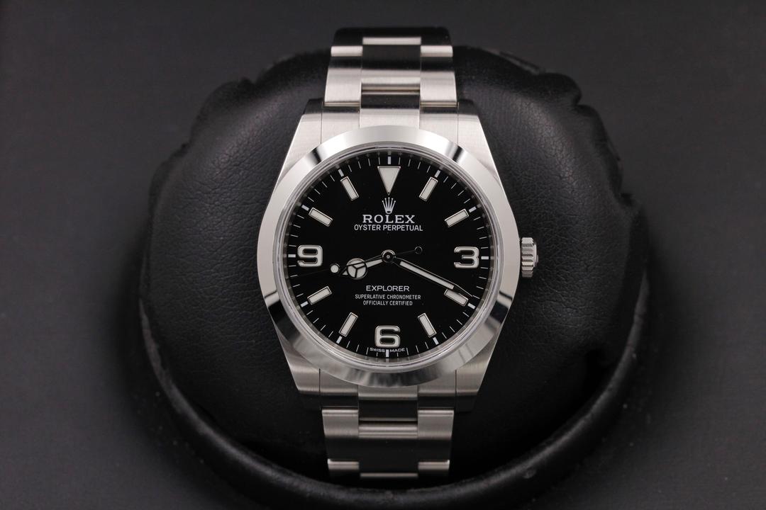 Rolex Explorer I 214270
