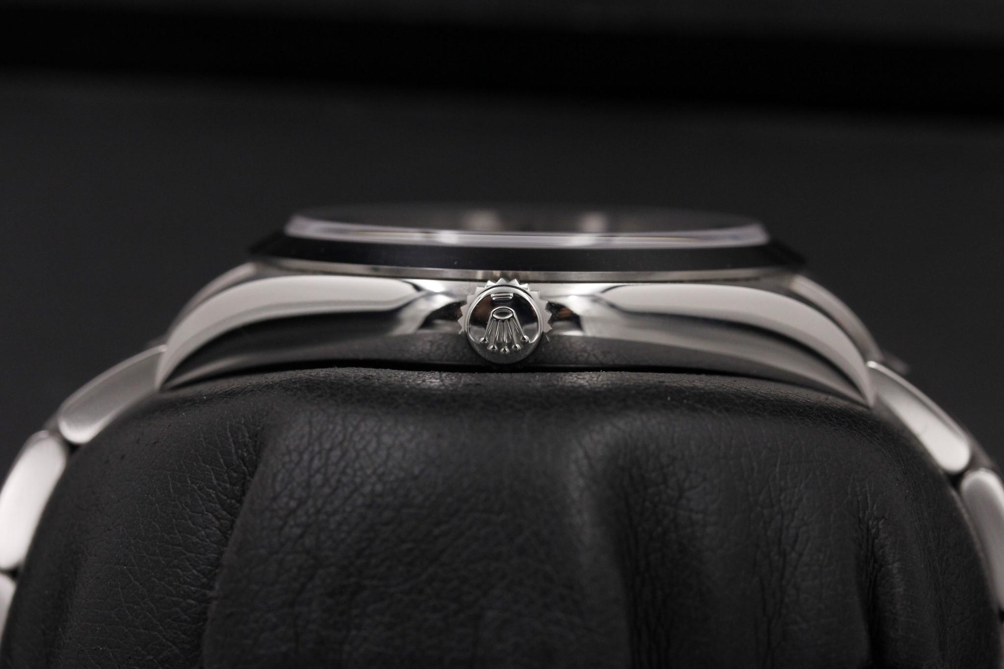 Watch Image 3