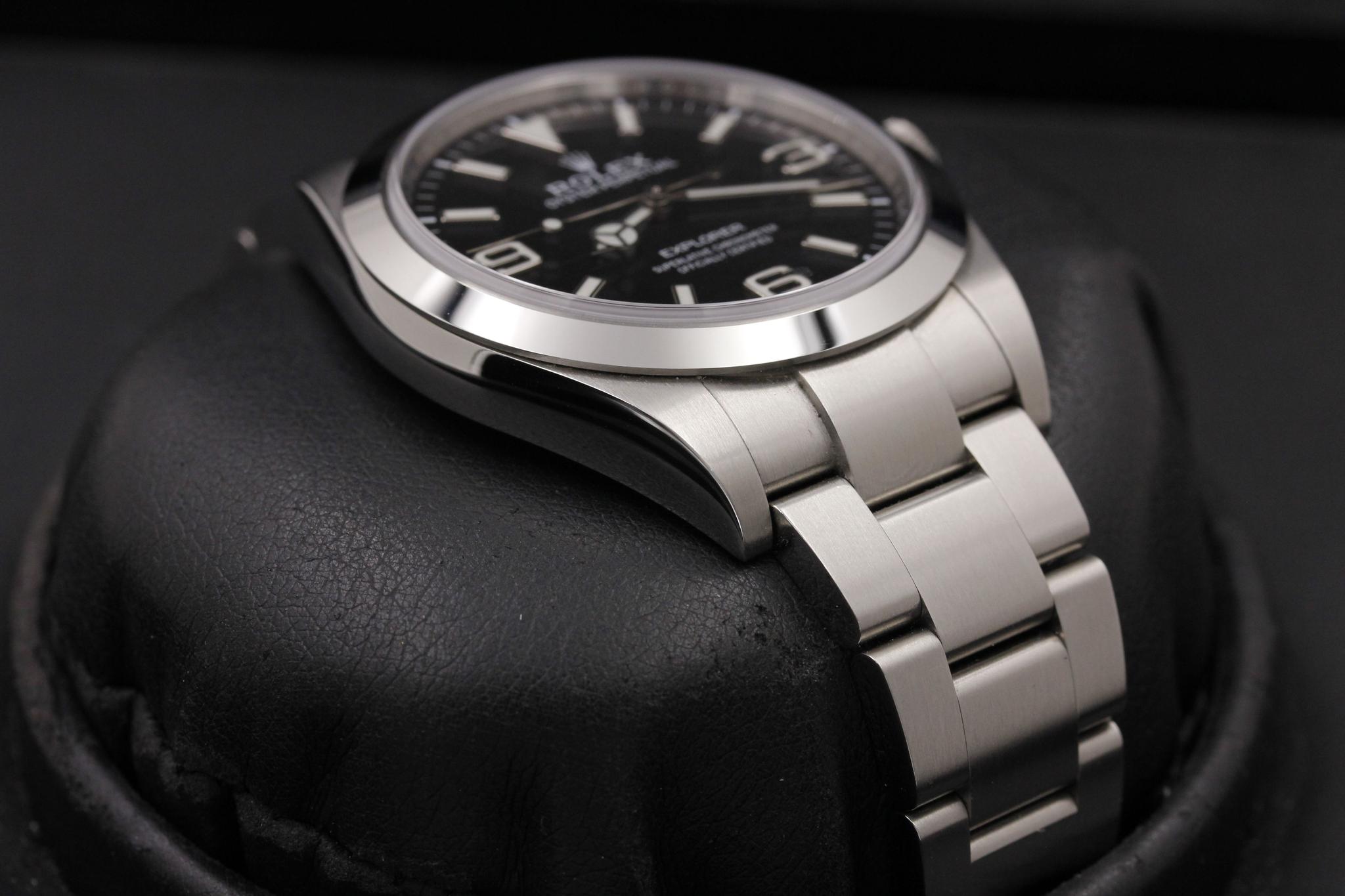 Watch Image 6