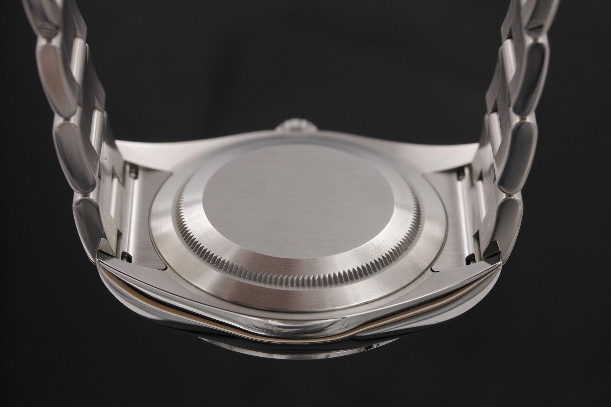 Watch Image 7