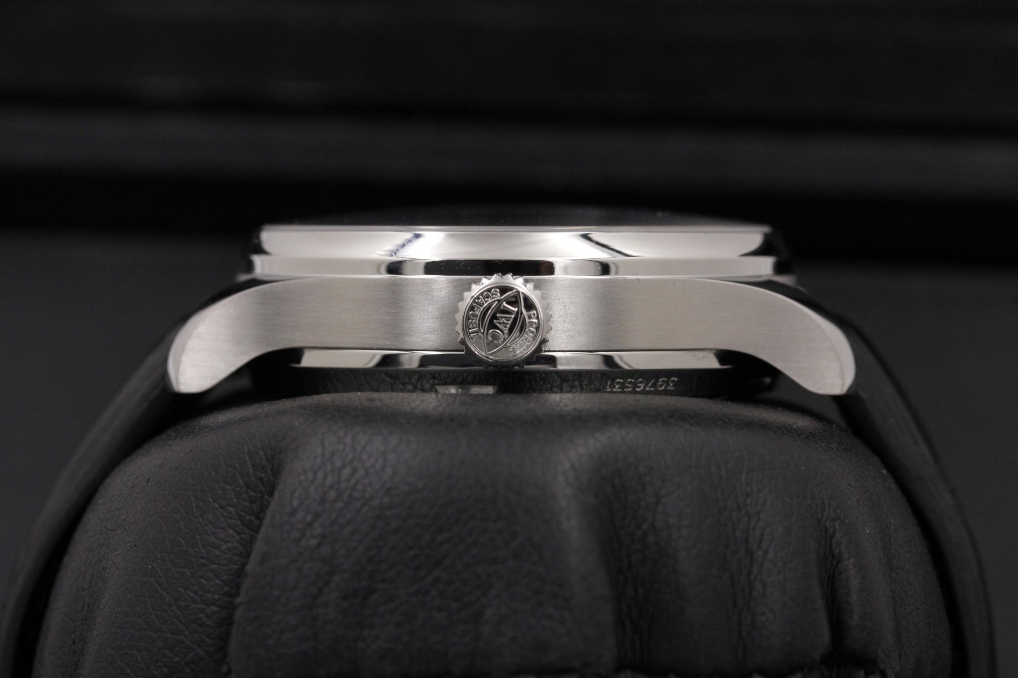 Watch Image 3