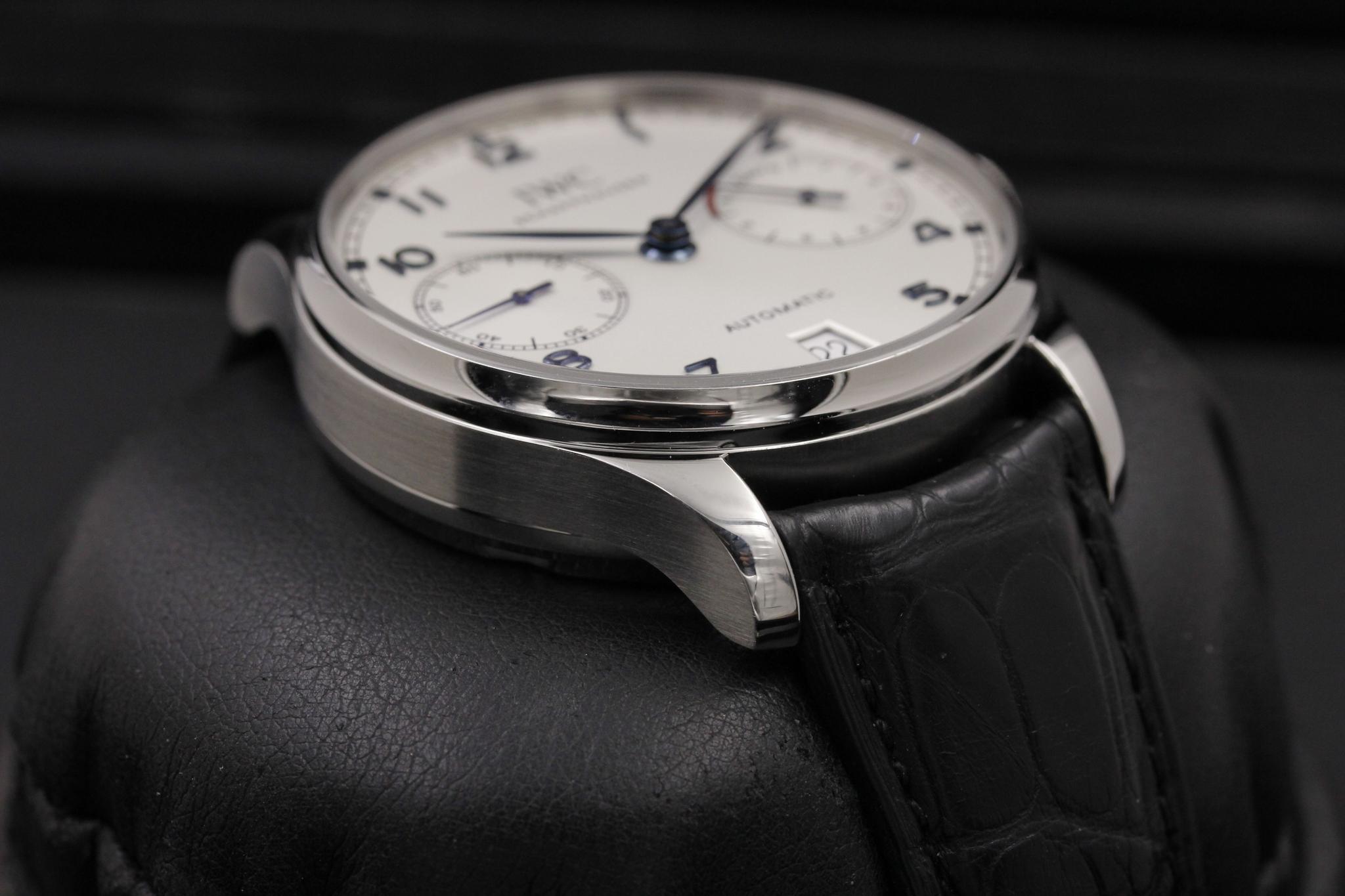 Watch Image 6