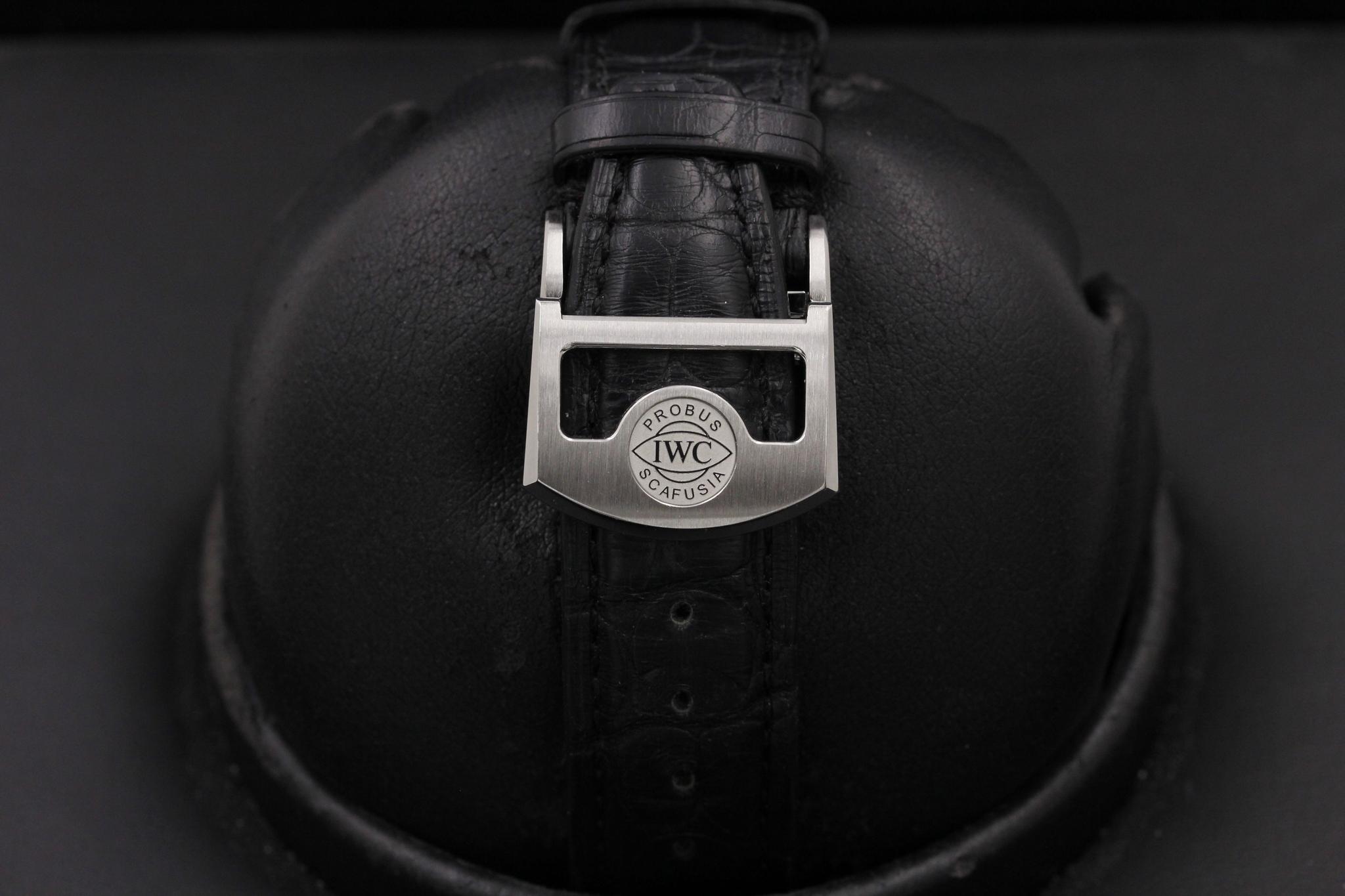 Watch Image 8