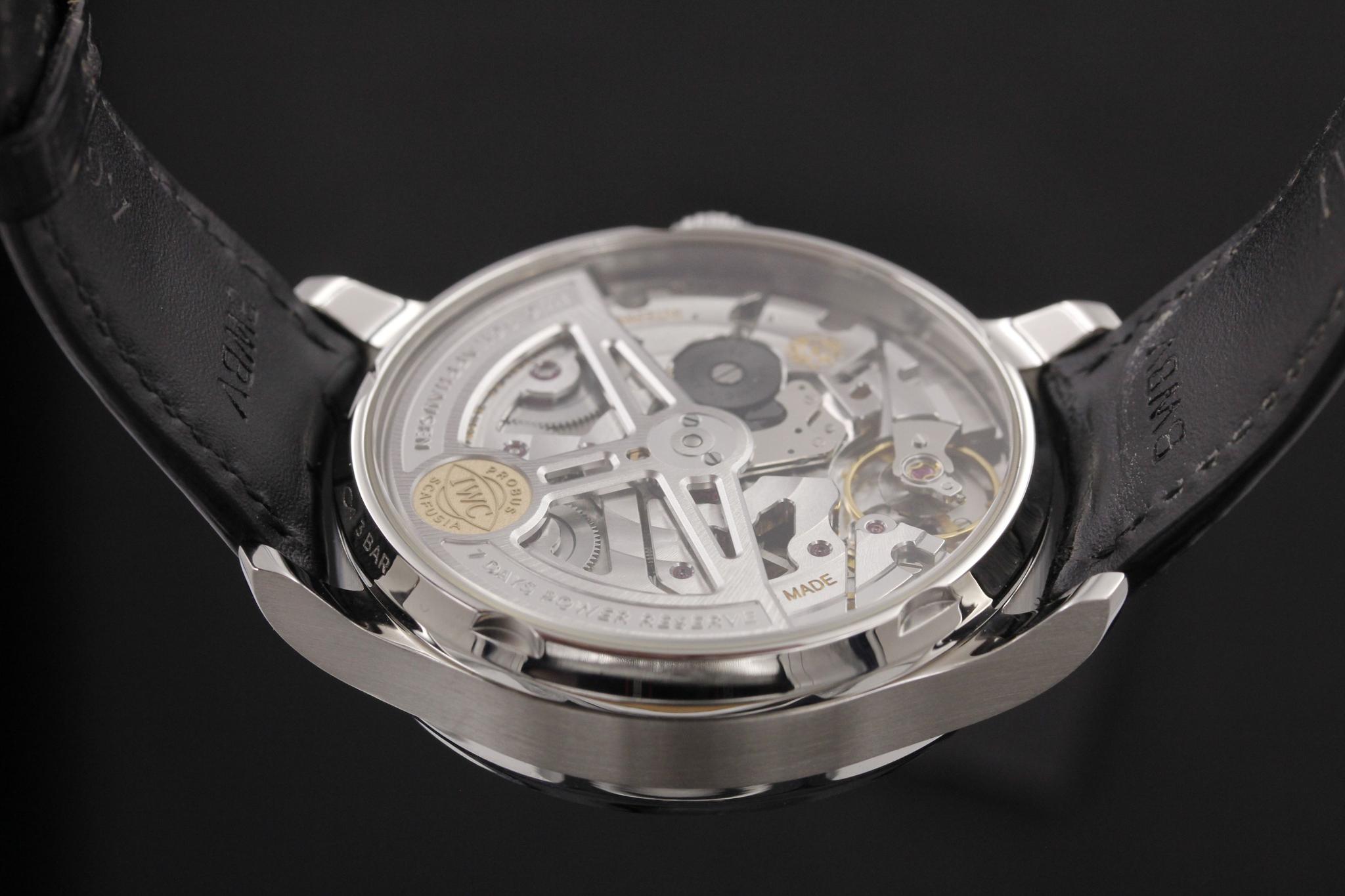 Watch Image 7