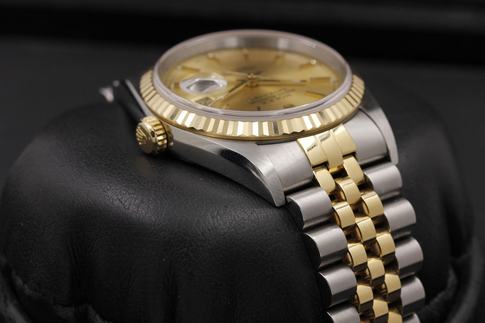 Watch Image 4