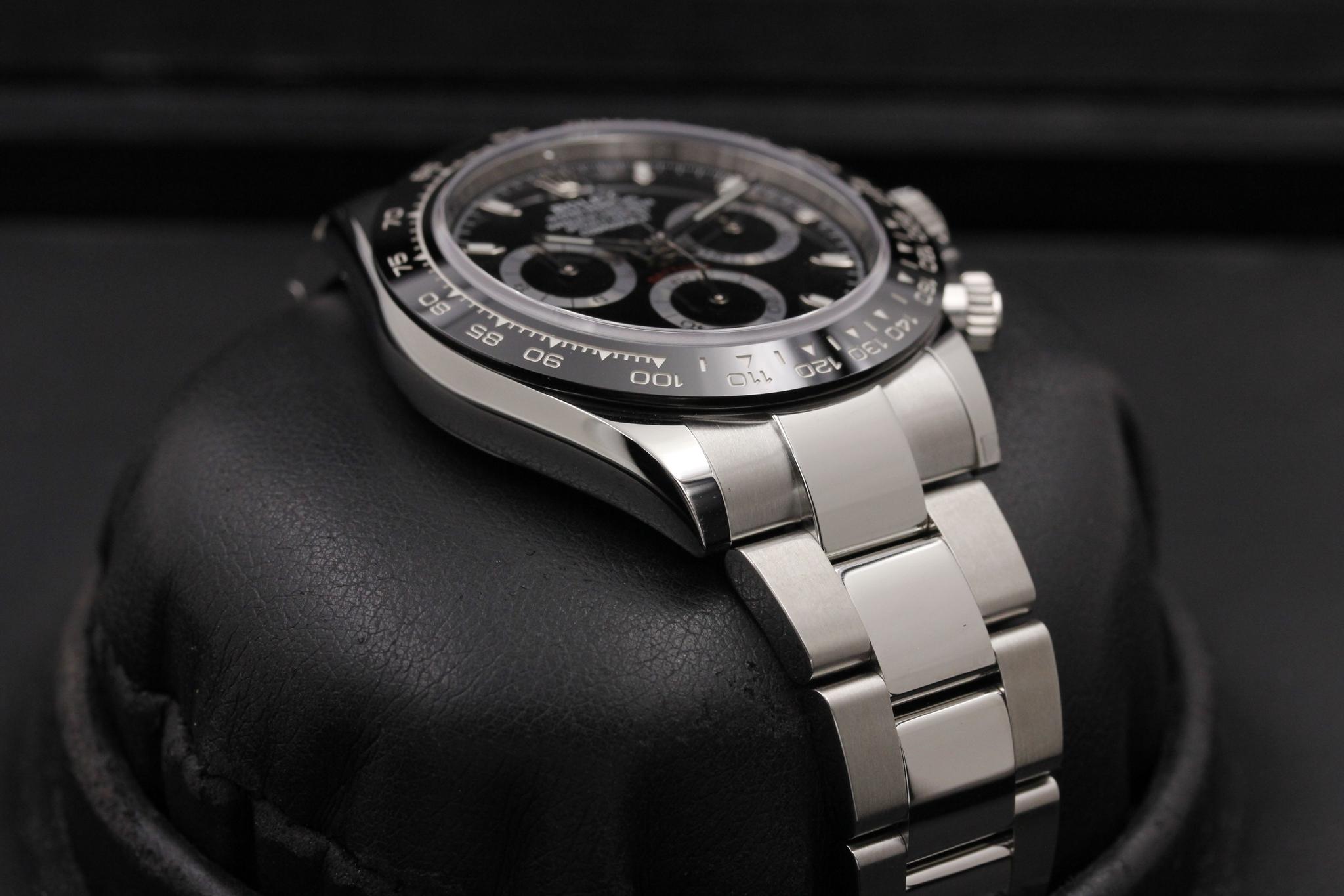 Watch Image 6