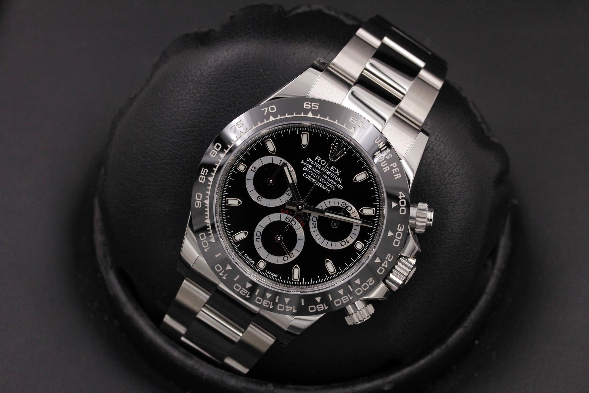 Watch Image 9