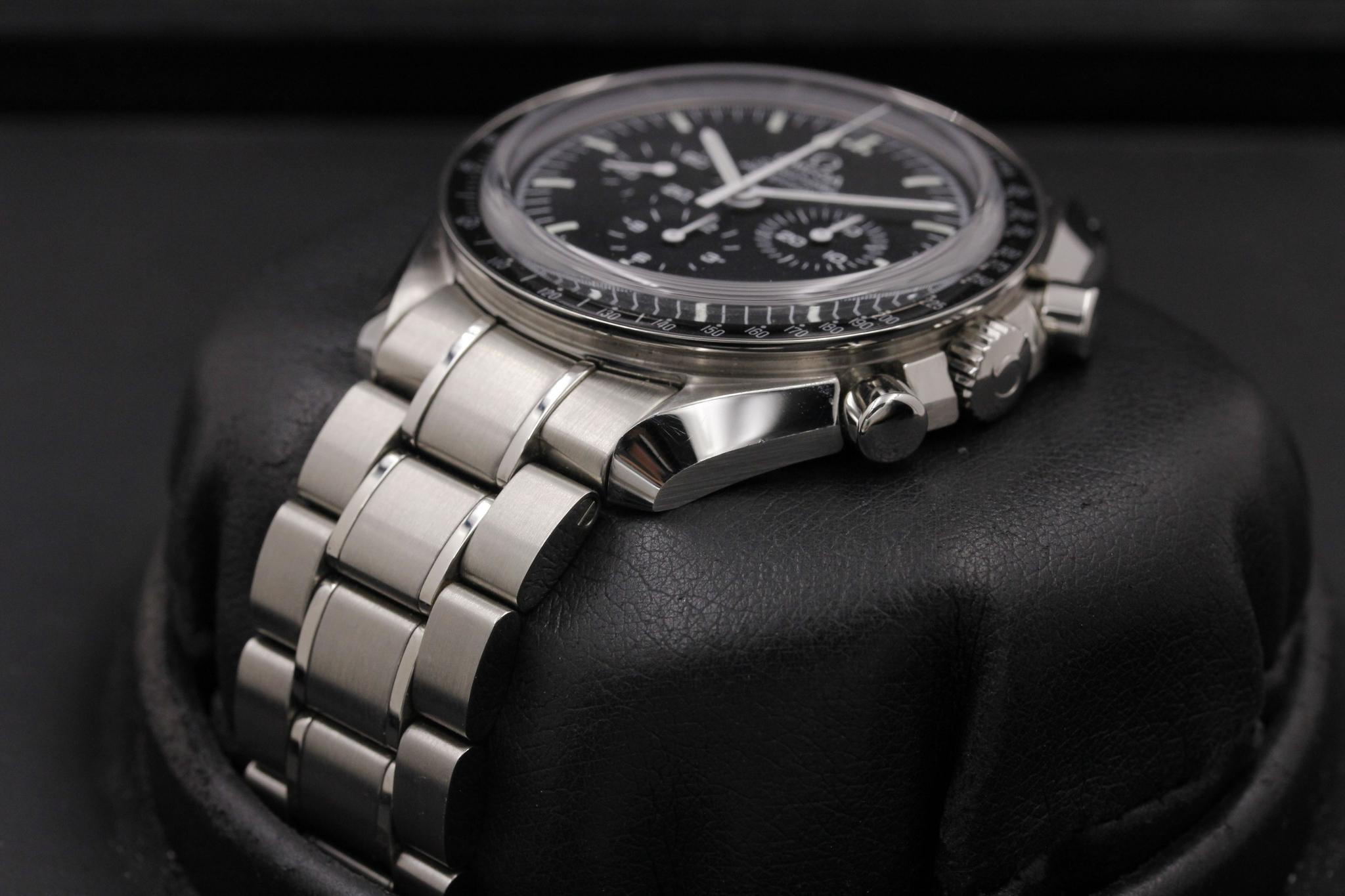 Watch Image 2