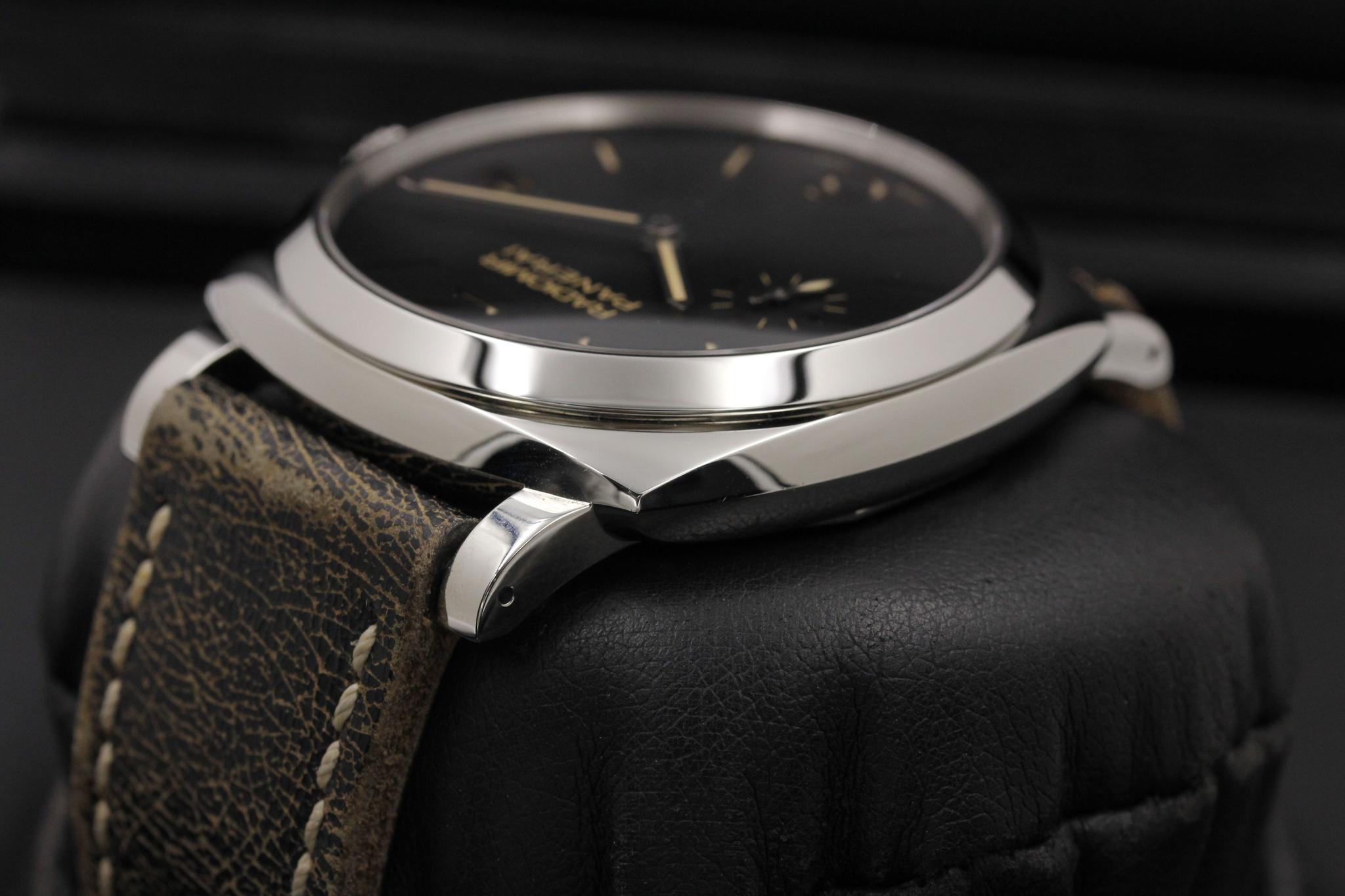 Watch Image 5