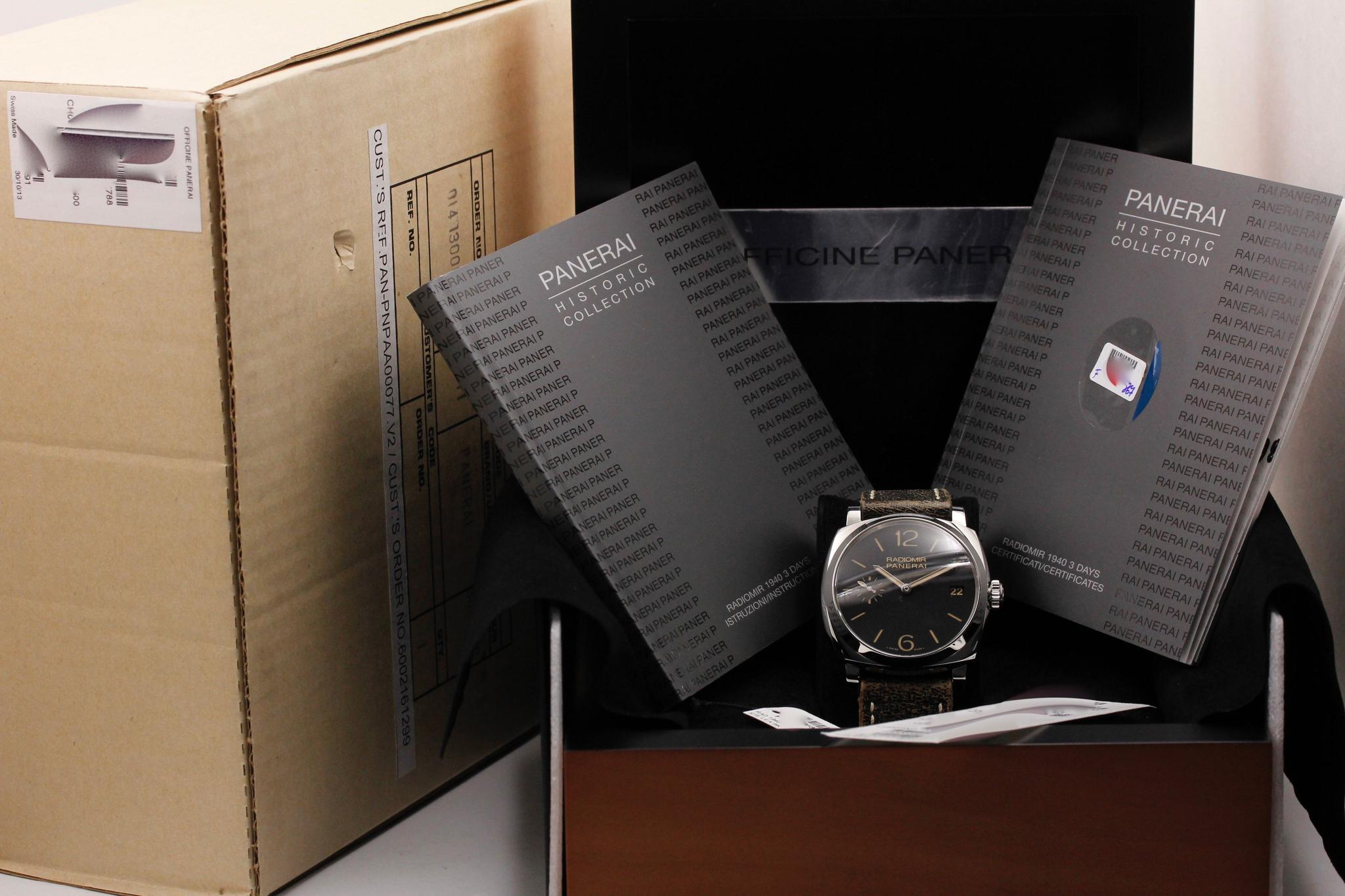 Watch Image 12