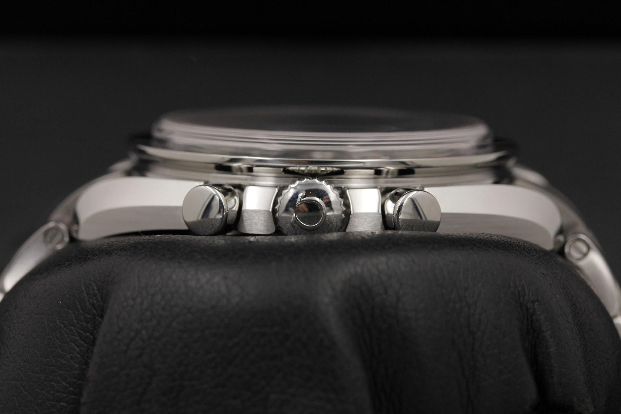 Watch Image 3
