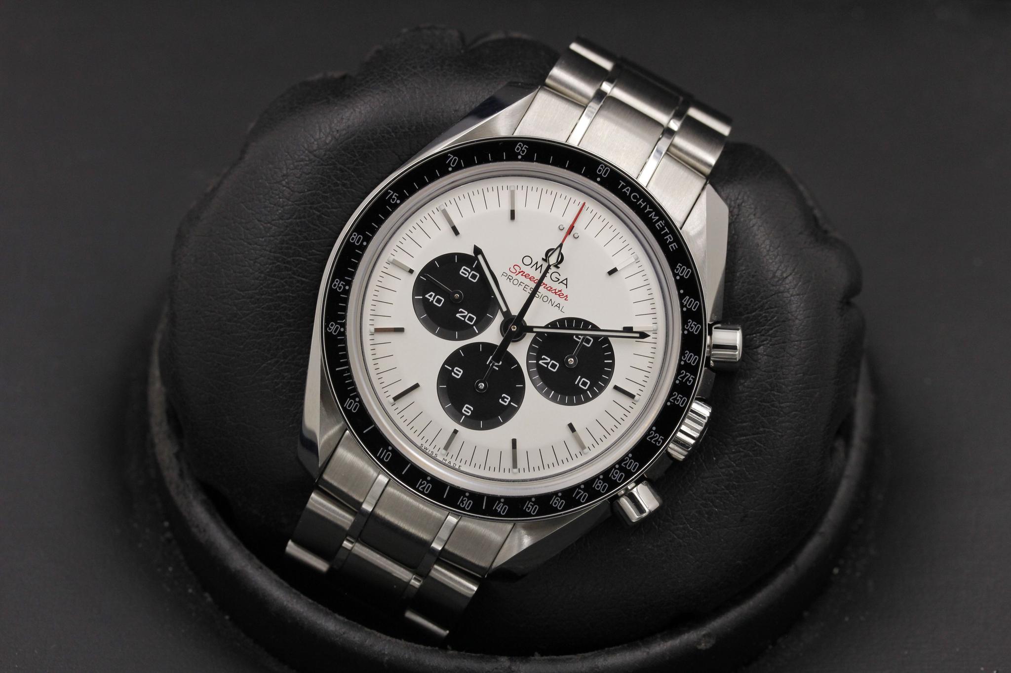 Watch Image 9