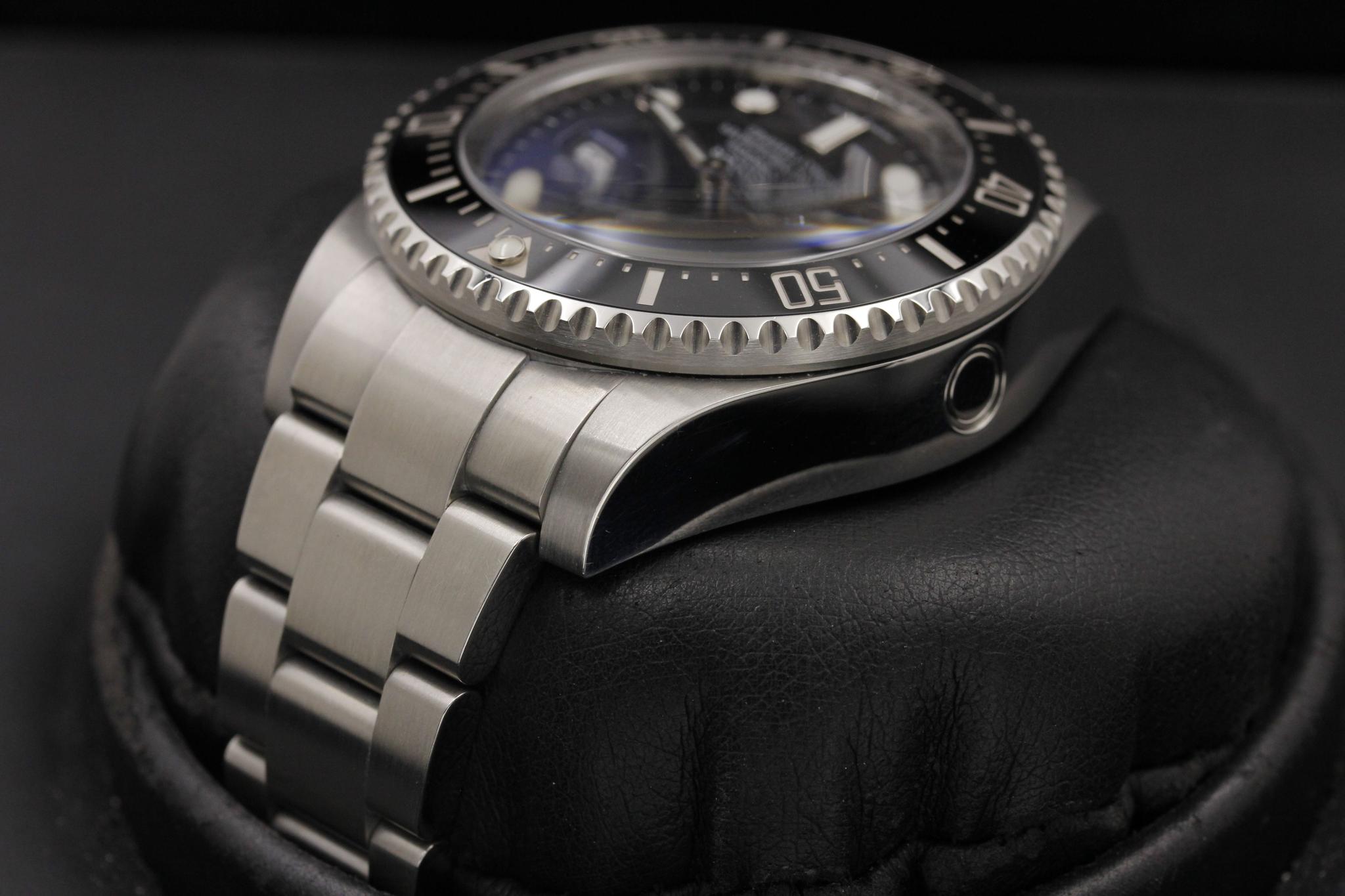 Watch Image 6