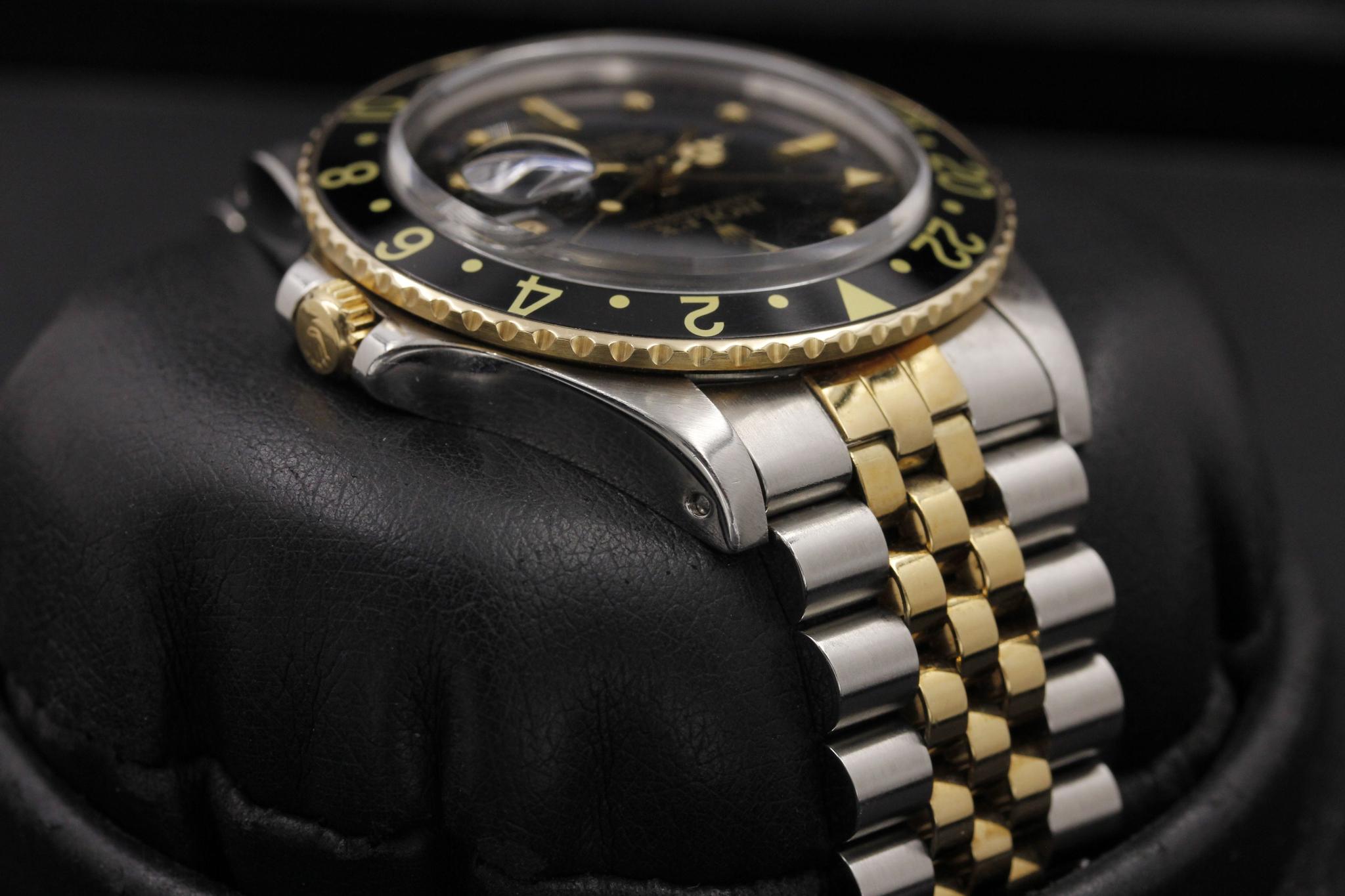 Watch Image 5