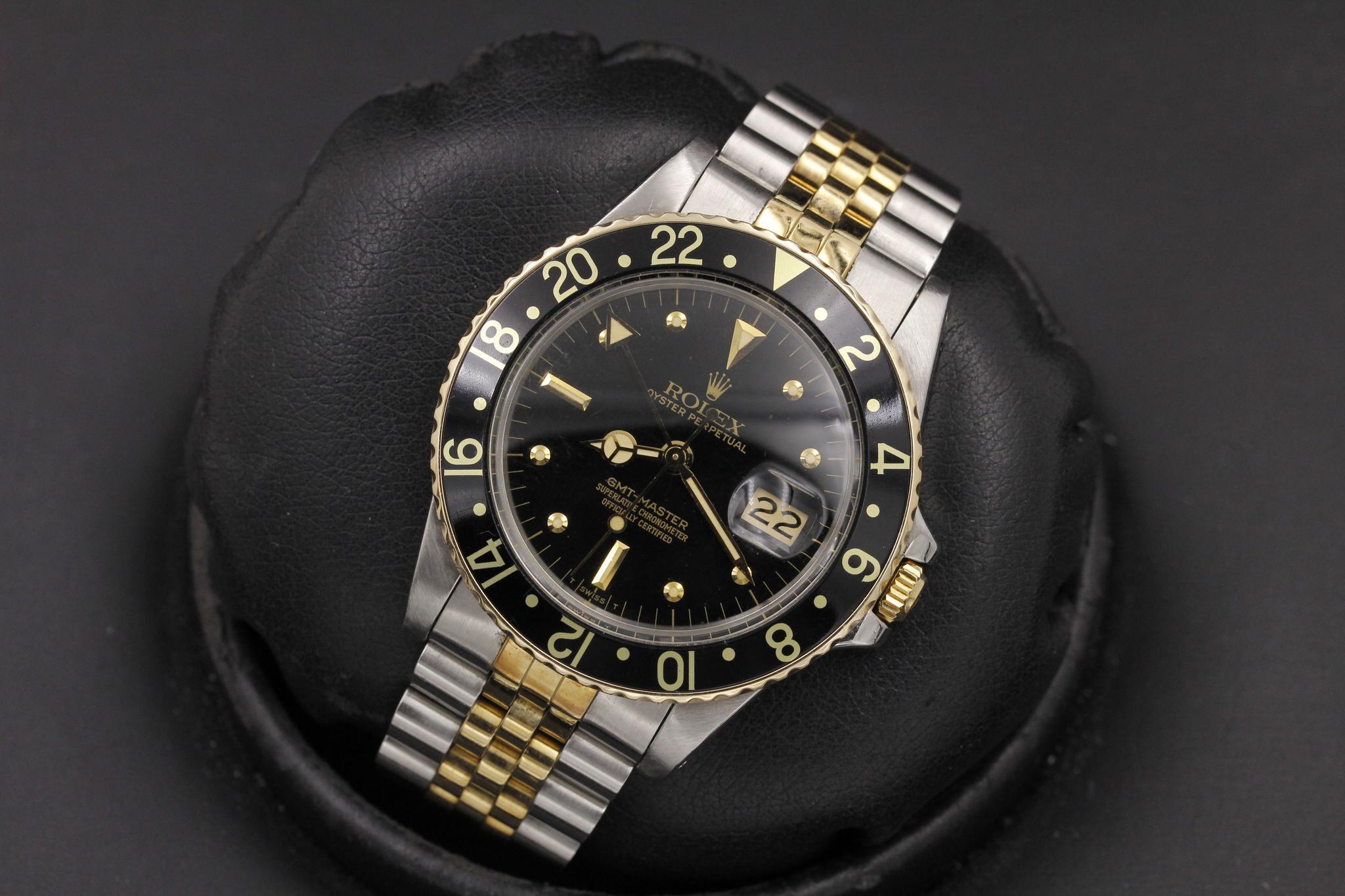 Watch Image 12