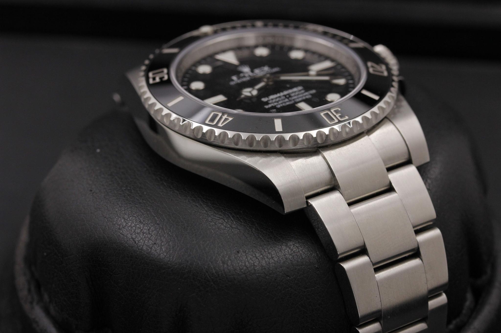 Watch Image 6