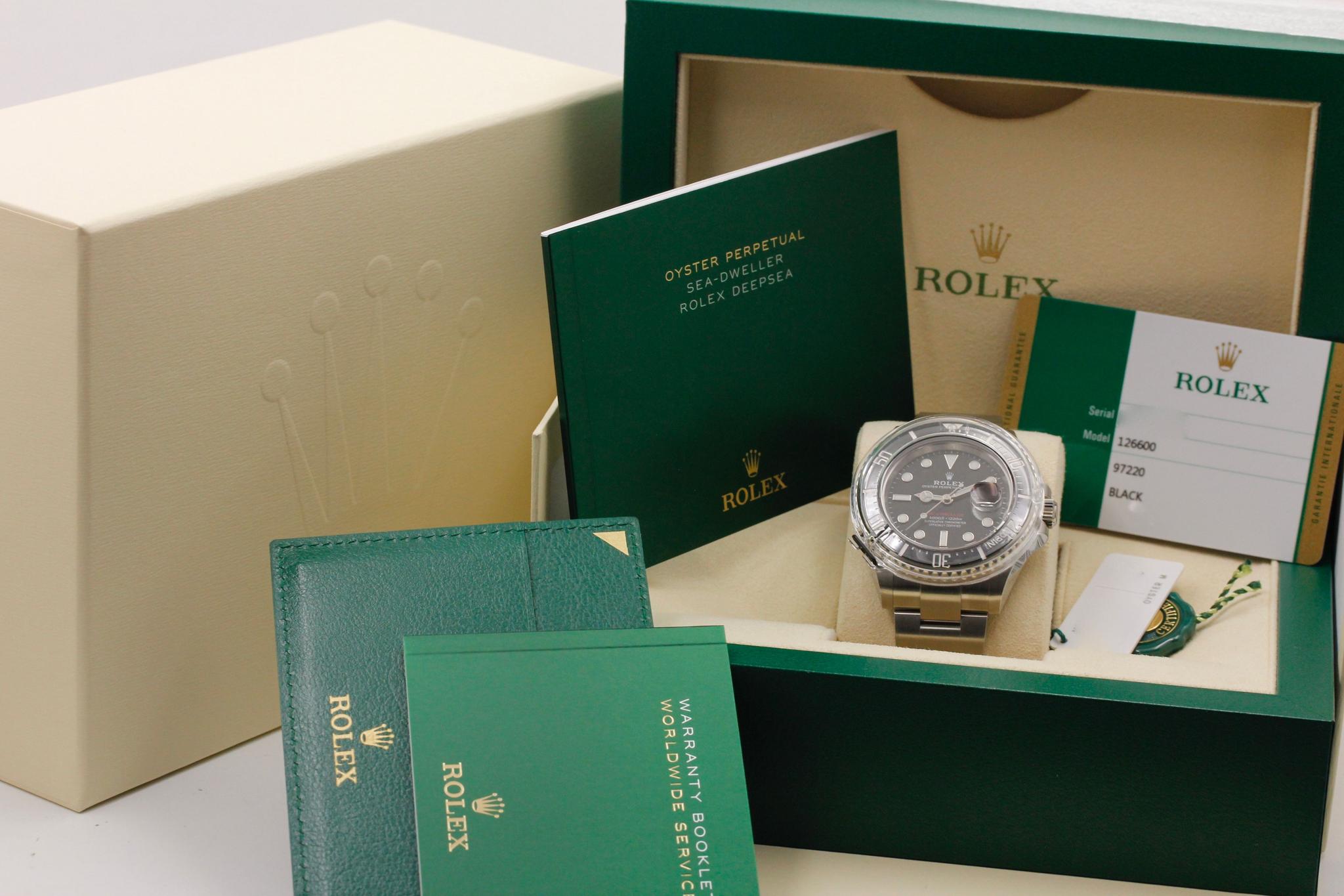 Watch Image 11