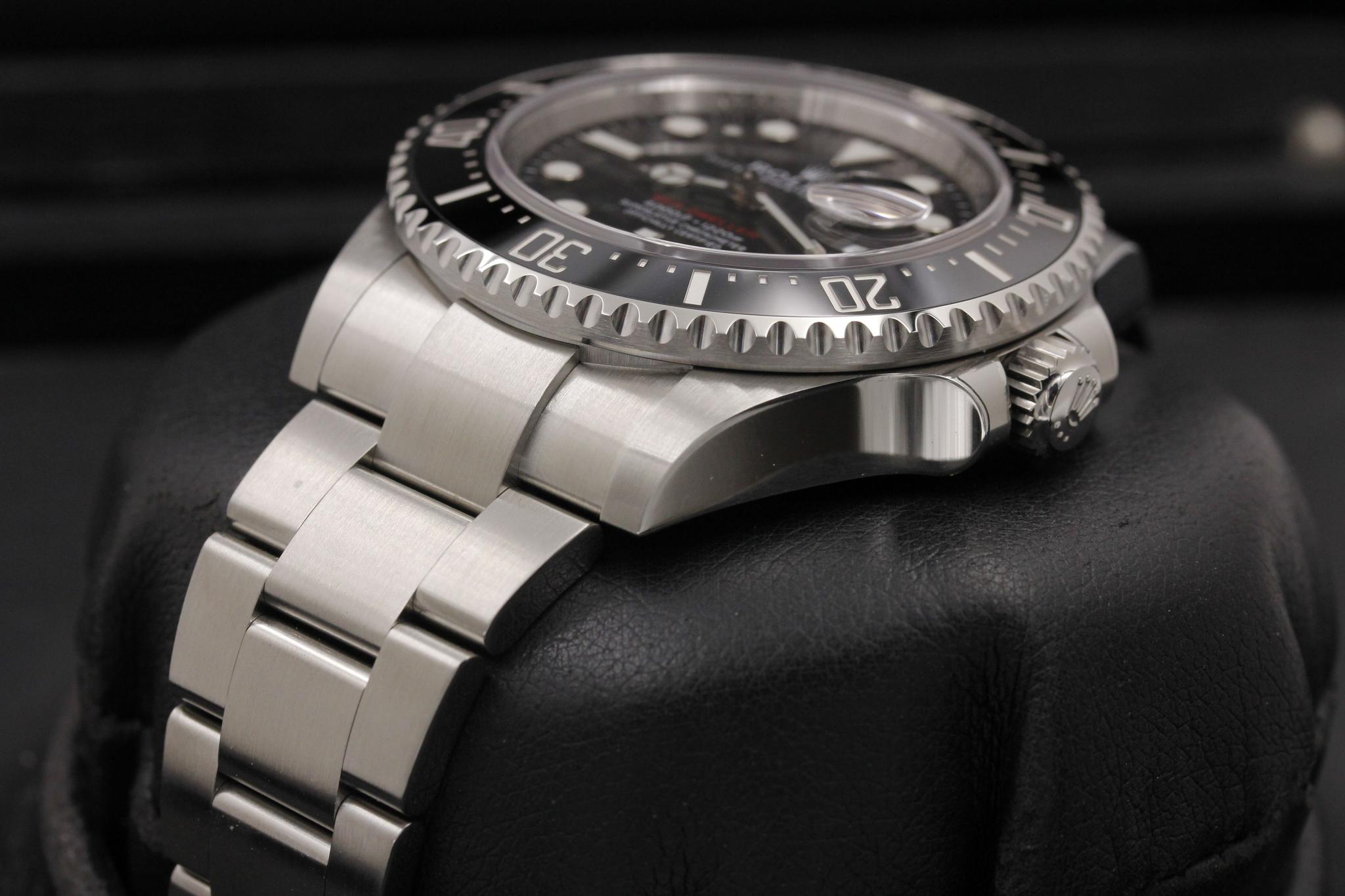 Watch Image 4