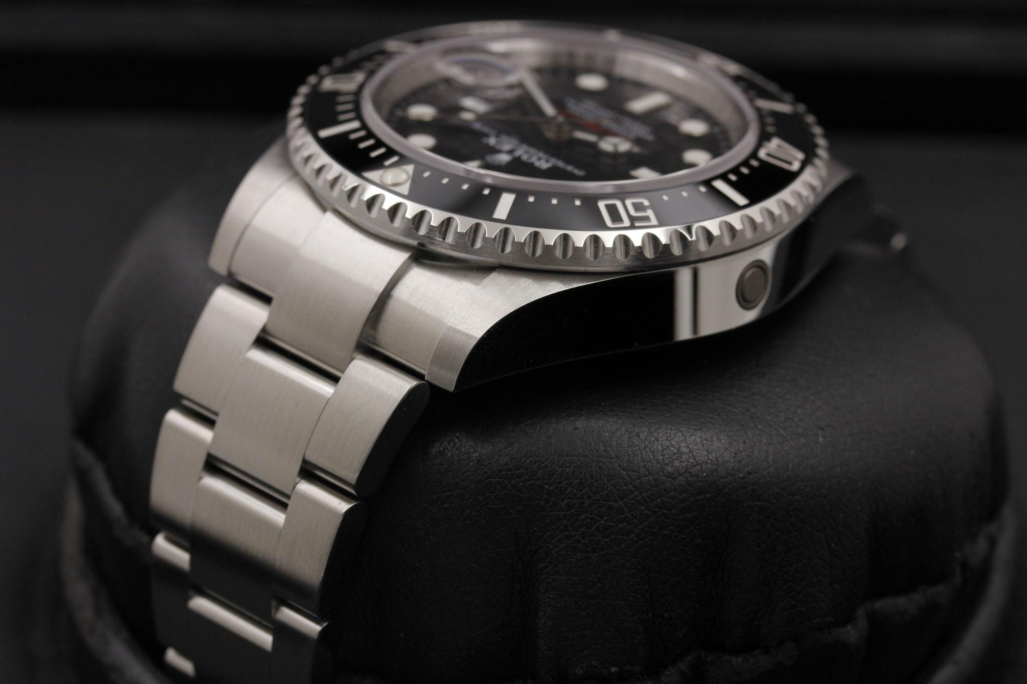 Watch Image 6