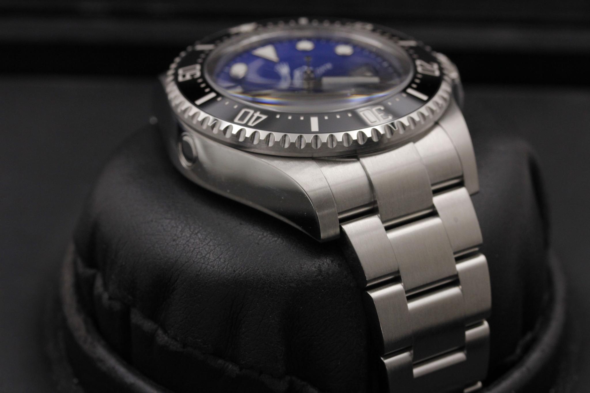 Watch Image 6