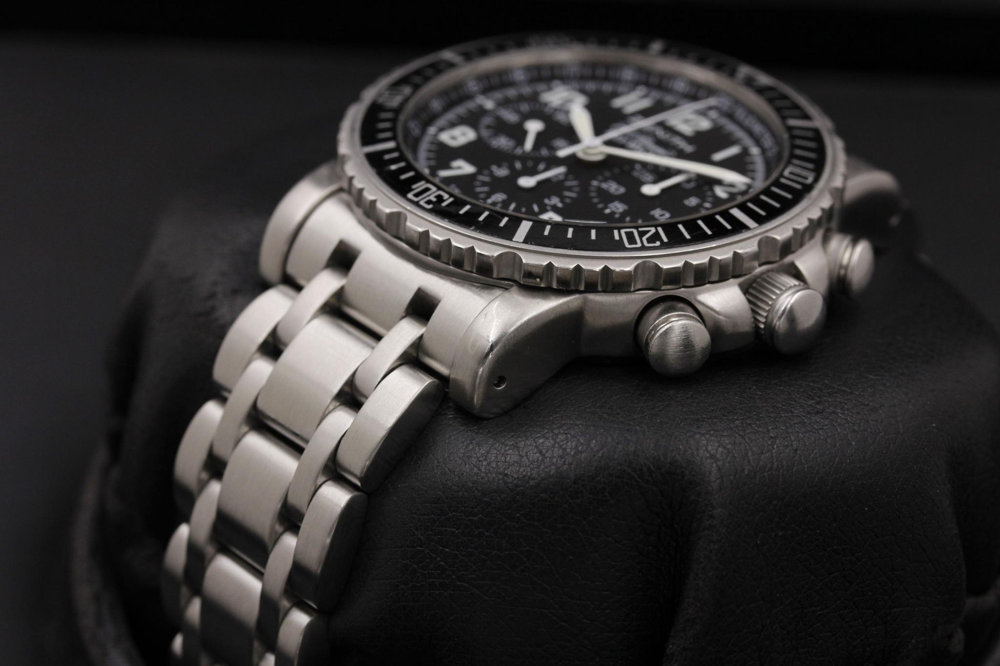 Watch Image 2