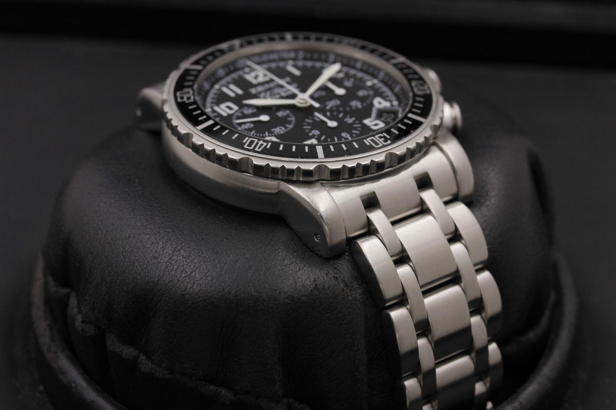 Watch Image 6